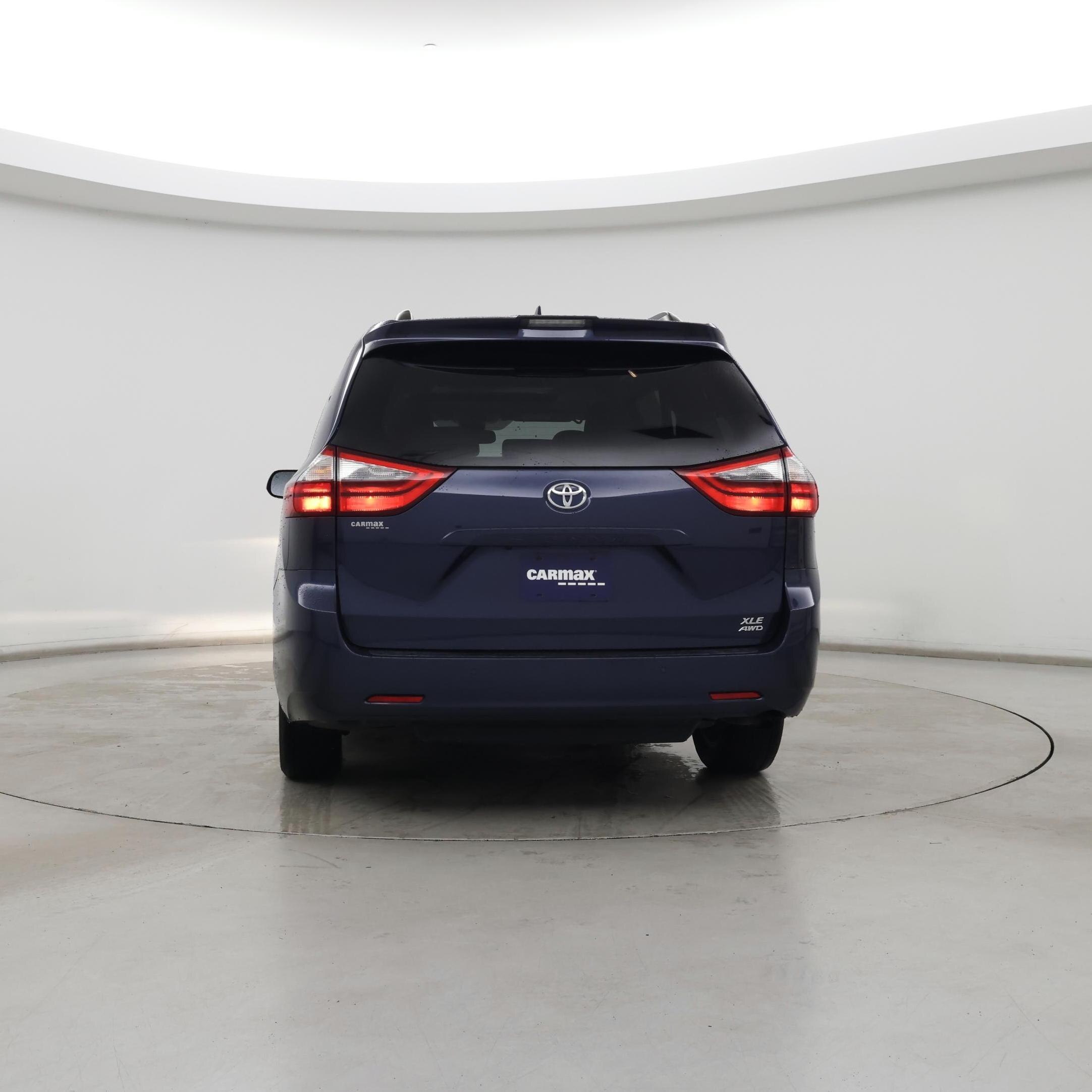 Thumbnail: 2020 Toyota Sienna - 6