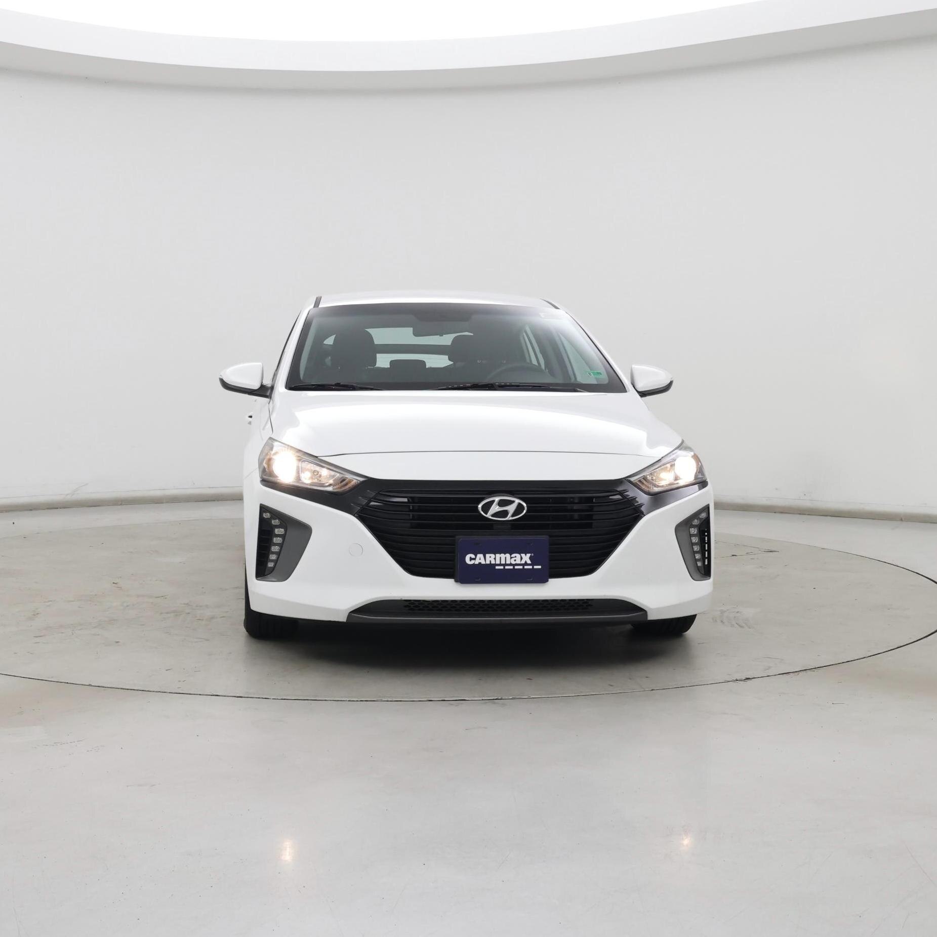 Thumbnail: 2017 Hyundai Ioniq - 5