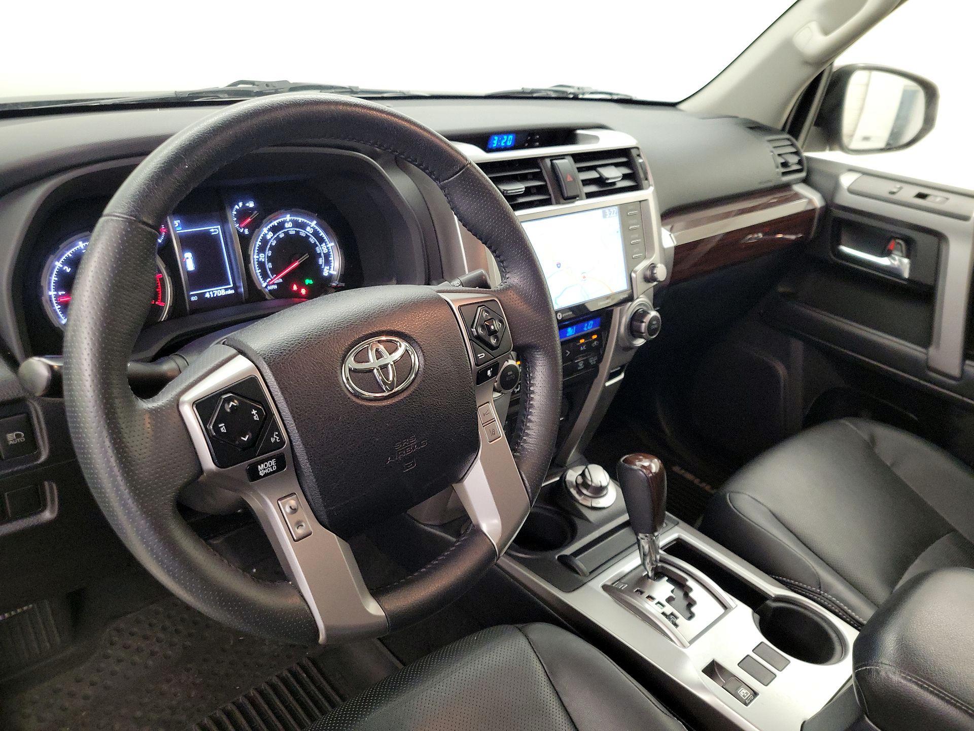 Thumbnail: 2020 Toyota 4Runner - 9