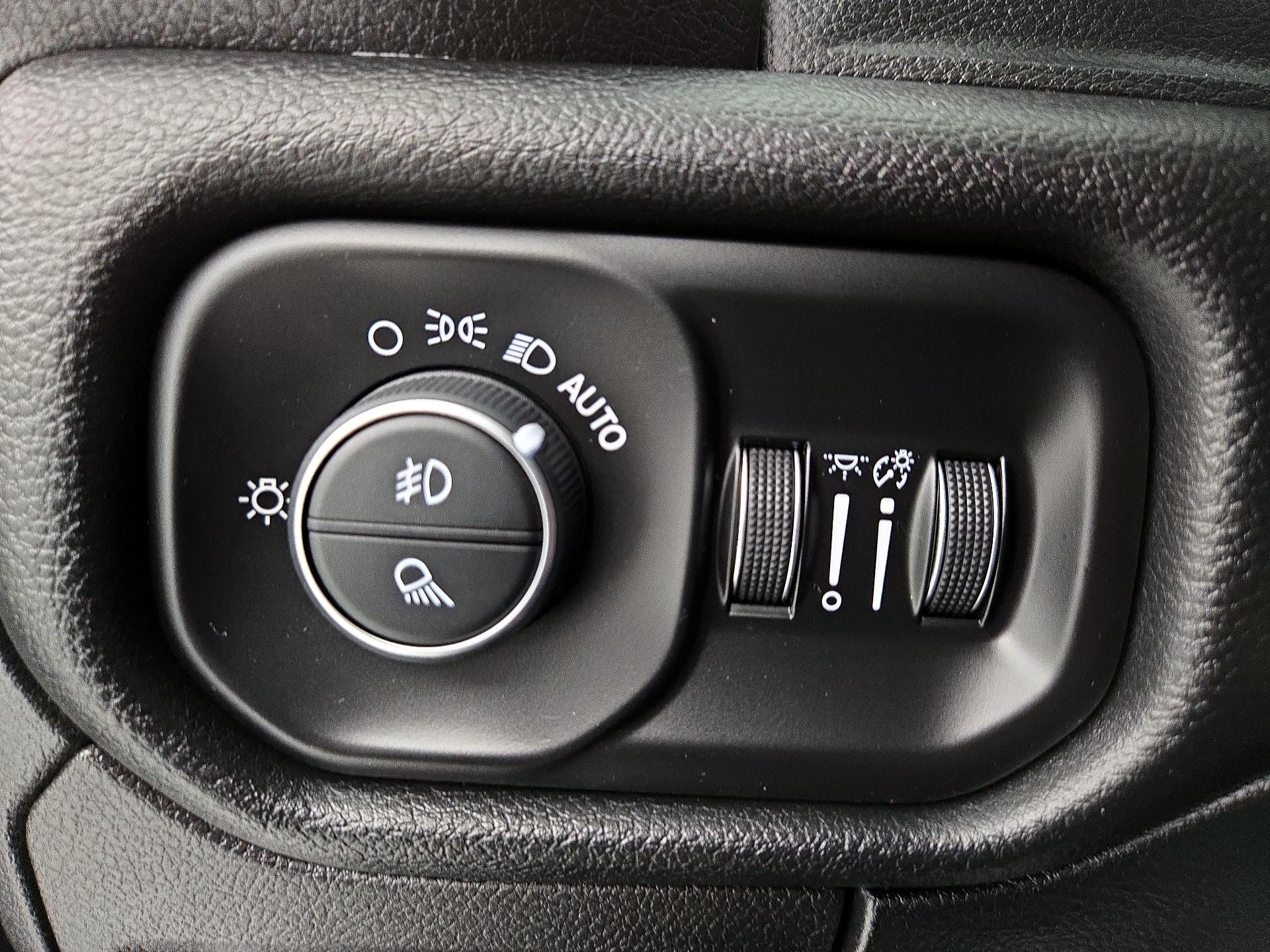 Thumbnail: 2020 RAM 1500 - 13