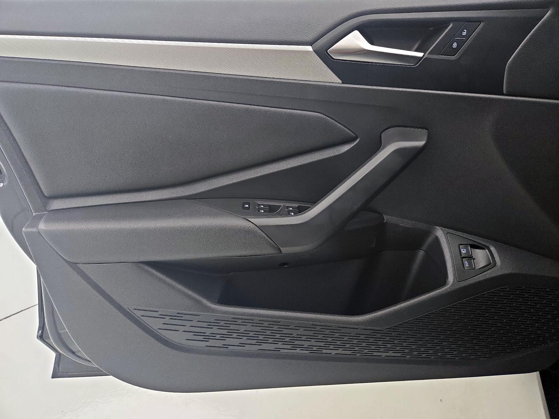 Thumbnail: 2020 Volkswagen Jetta - 12