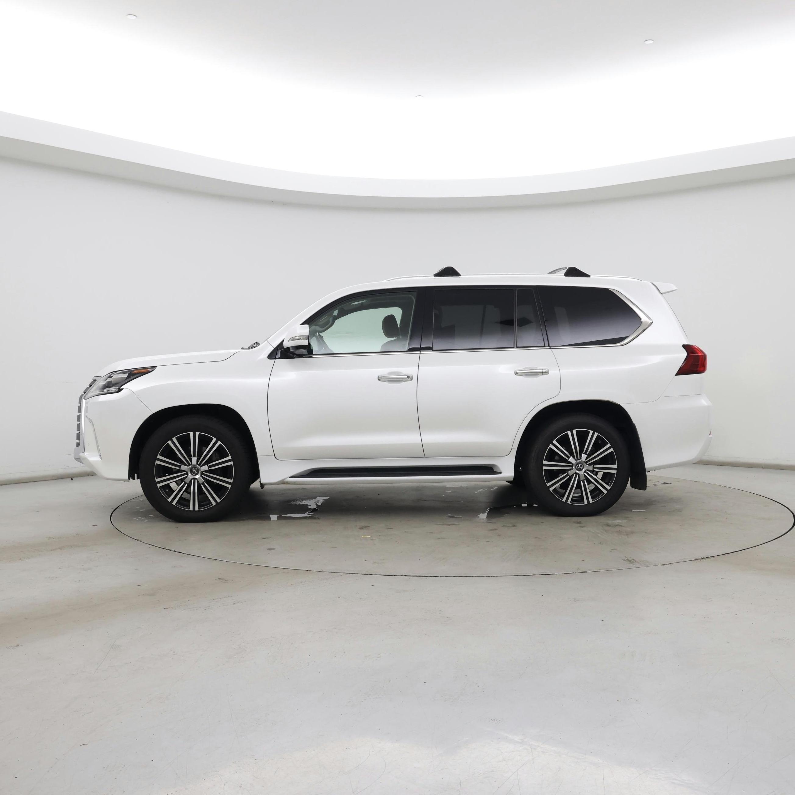 Thumbnail: 2018 Lexus LX - 3