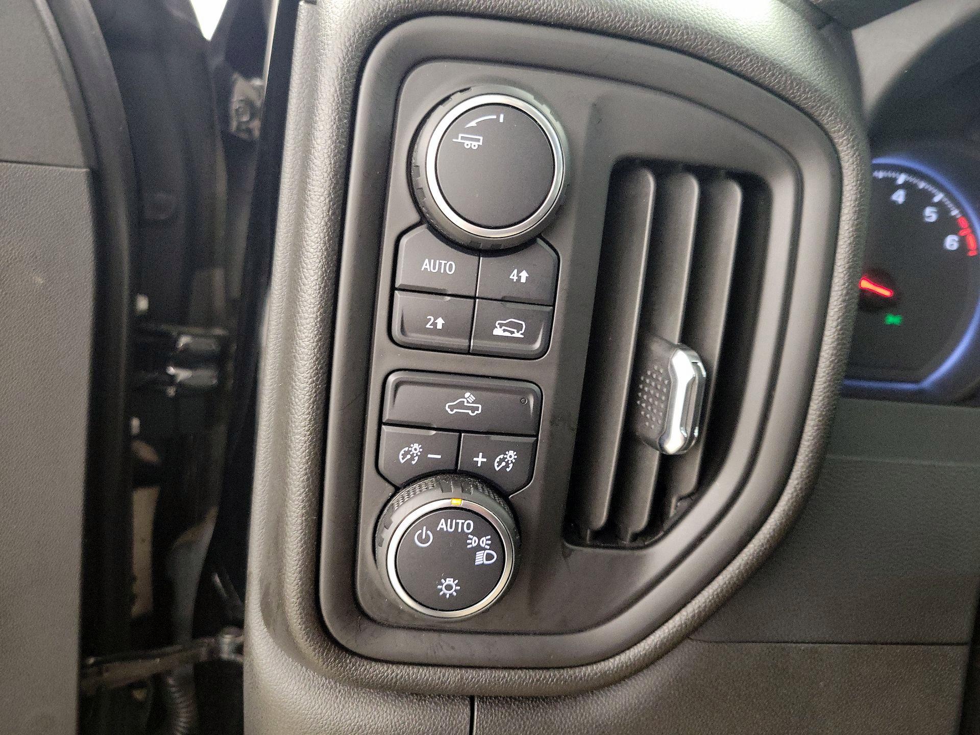 Thumbnail: 2022 Chevrolet Silverado 1500 - 13