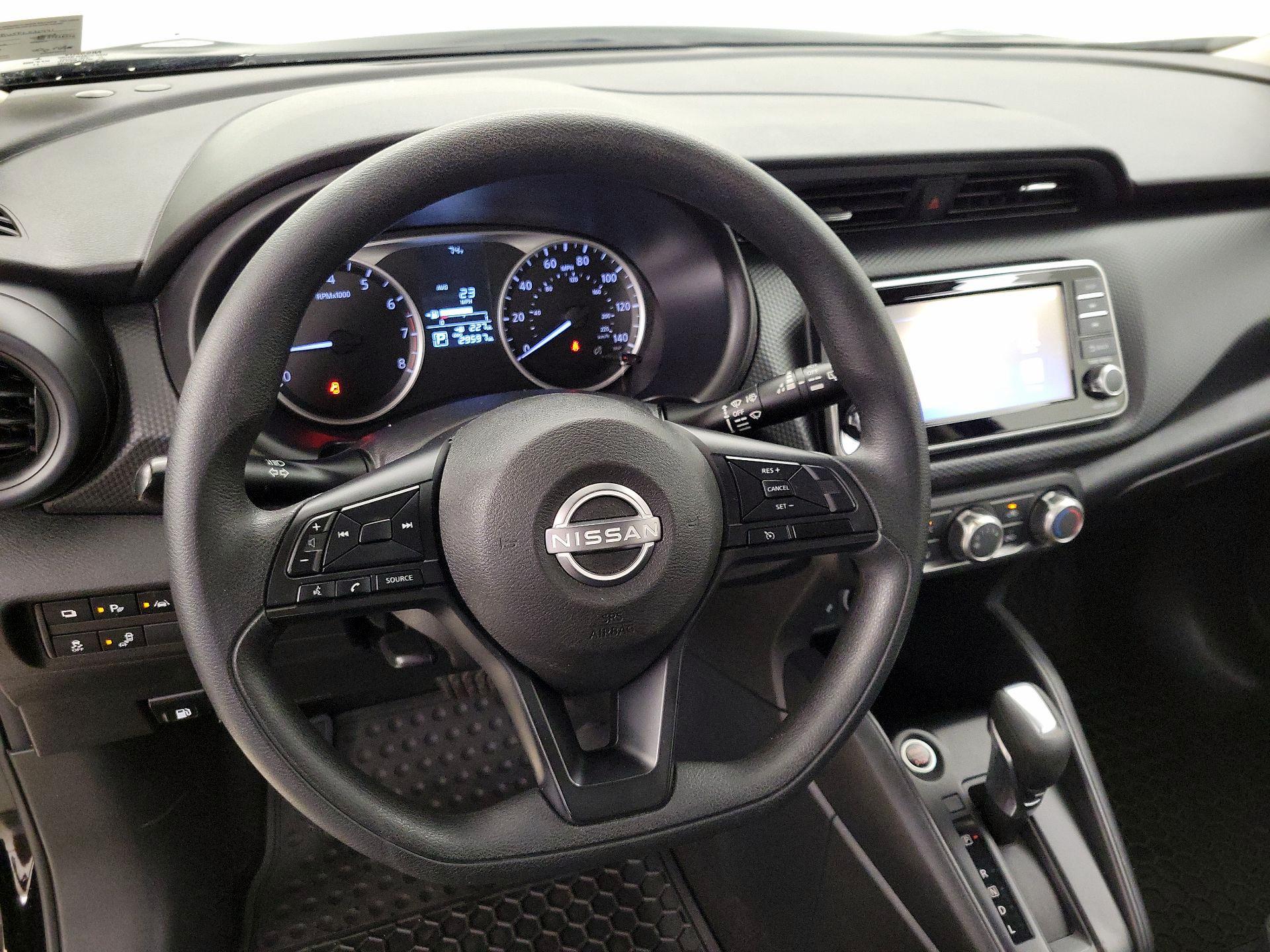 Thumbnail: 2023 Nissan Kicks - 10