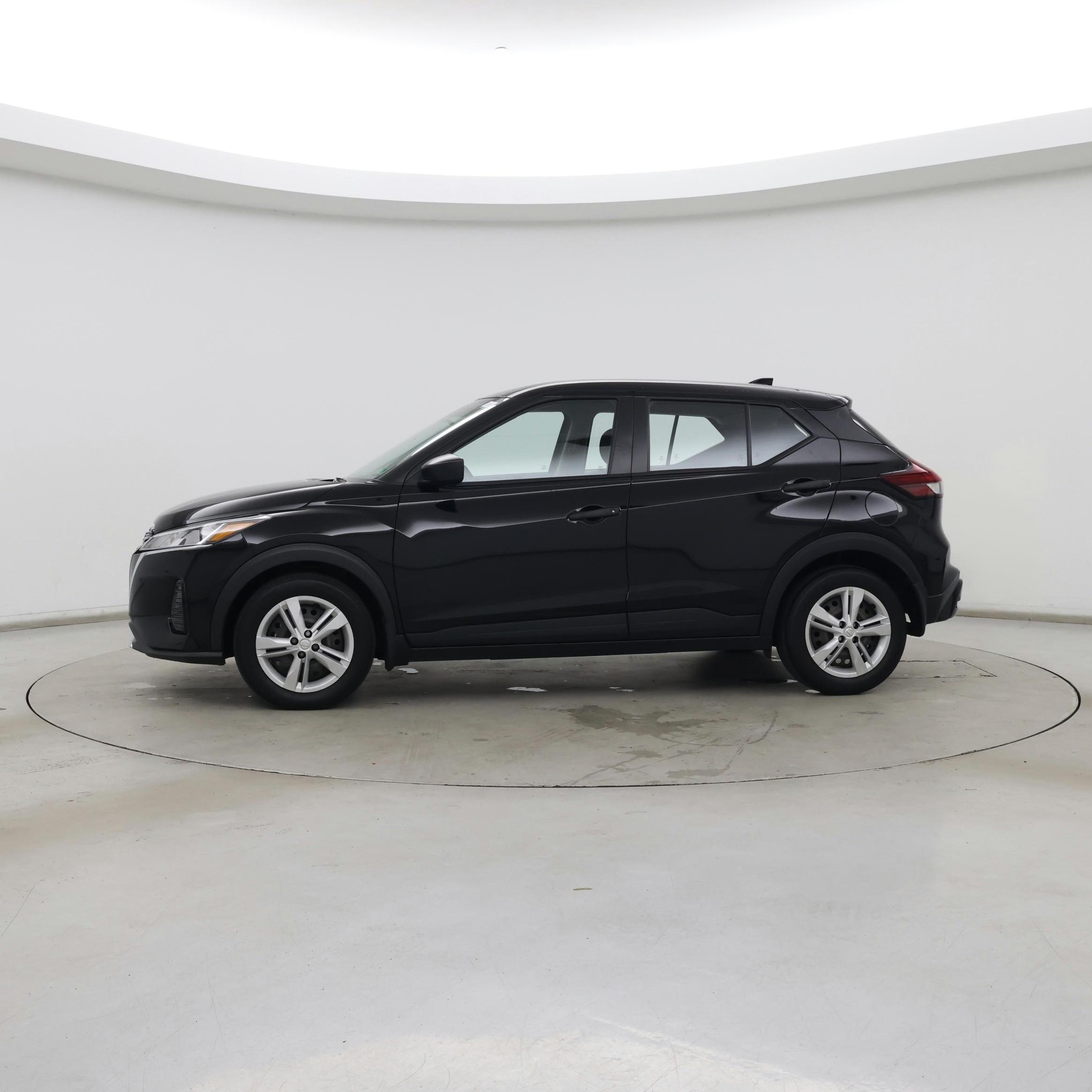 Thumbnail: 2023 Nissan Kicks - 3