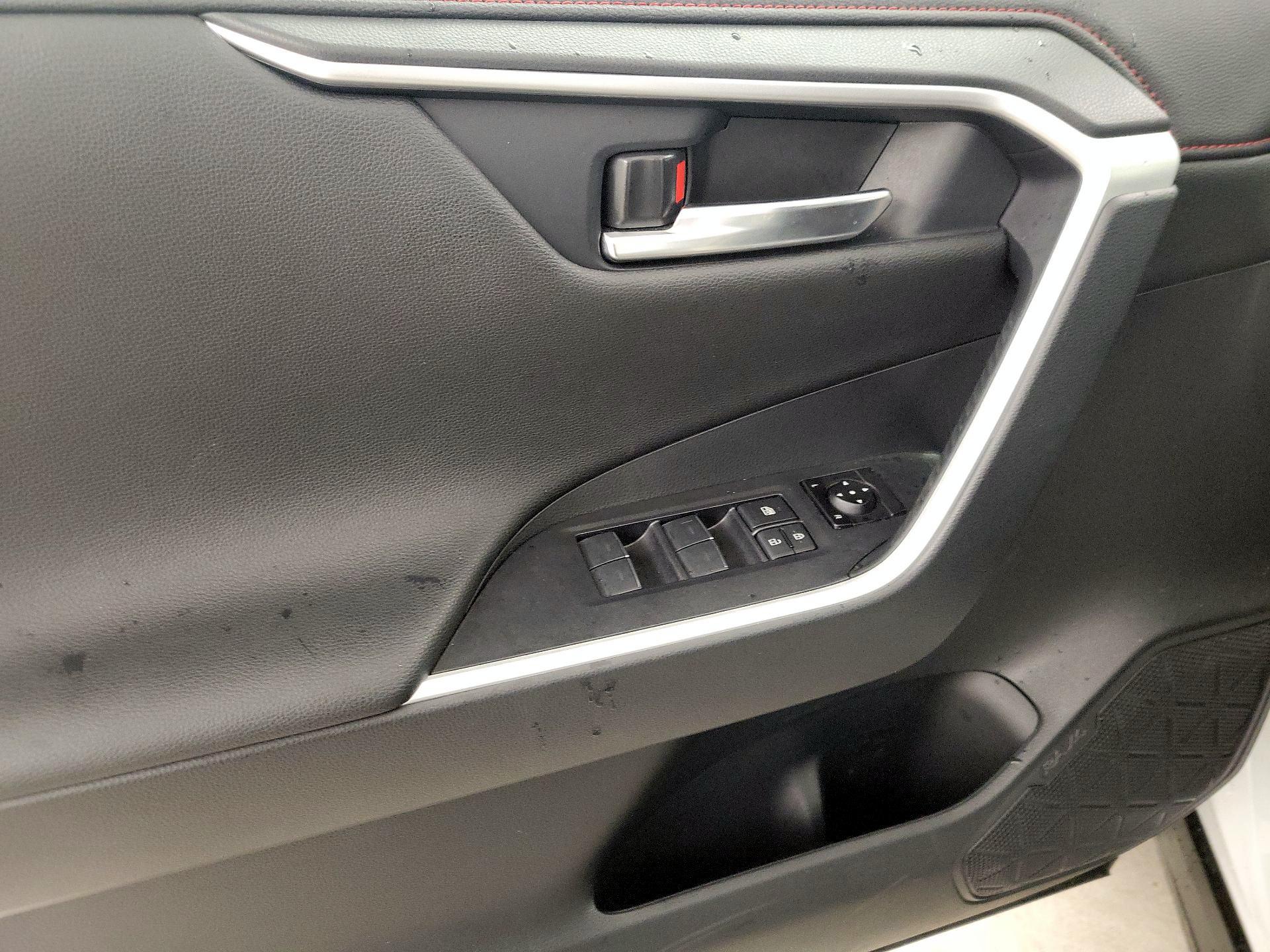 Thumbnail: 2024 Toyota RAV4 - 12