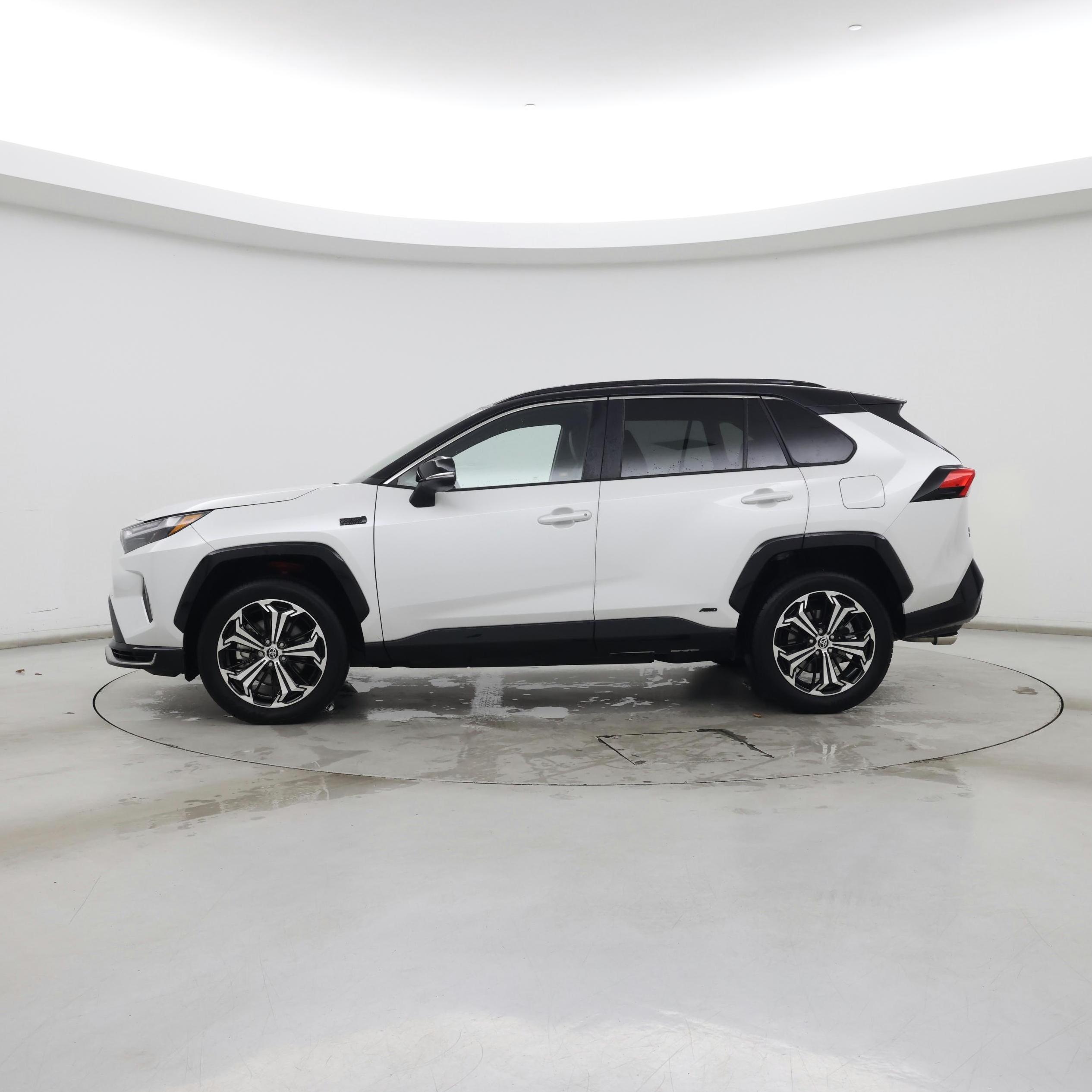 Thumbnail: 2024 Toyota RAV4 - 3