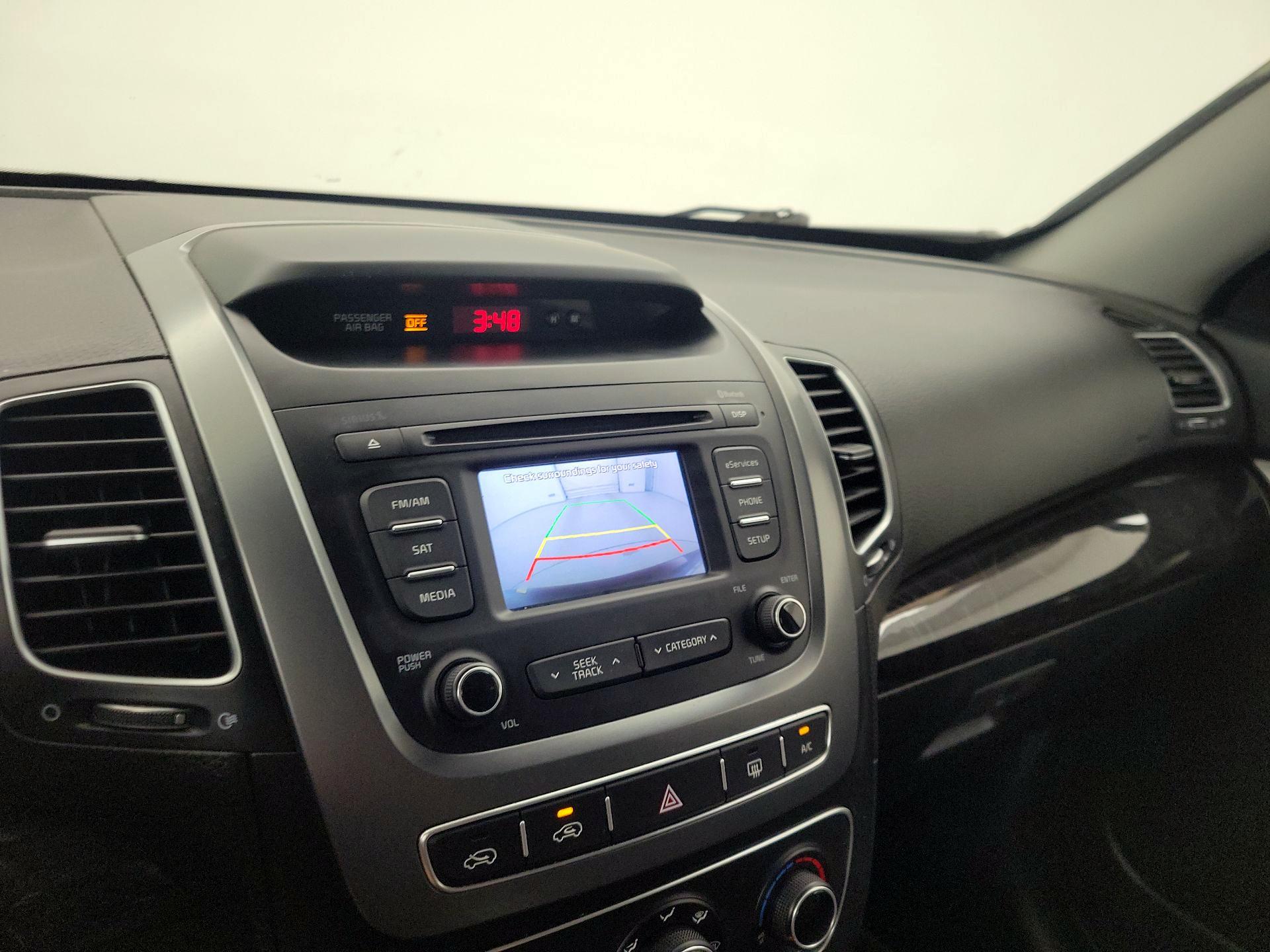 Thumbnail: 2015 Kia Sorento - 14