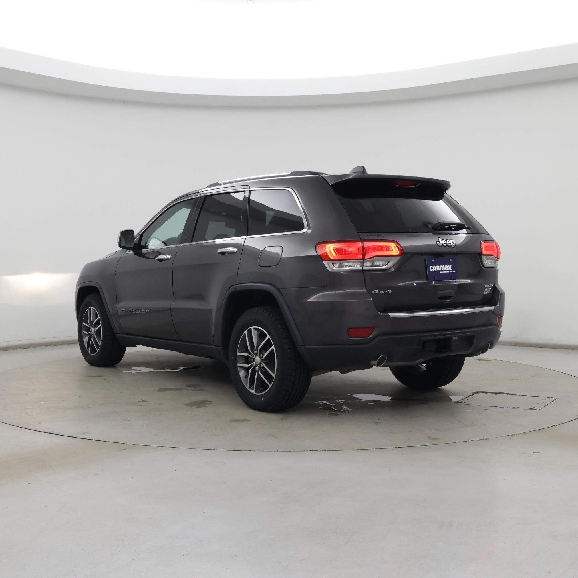 Thumbnail: 2017 Jeep Grand Cherokee - 2