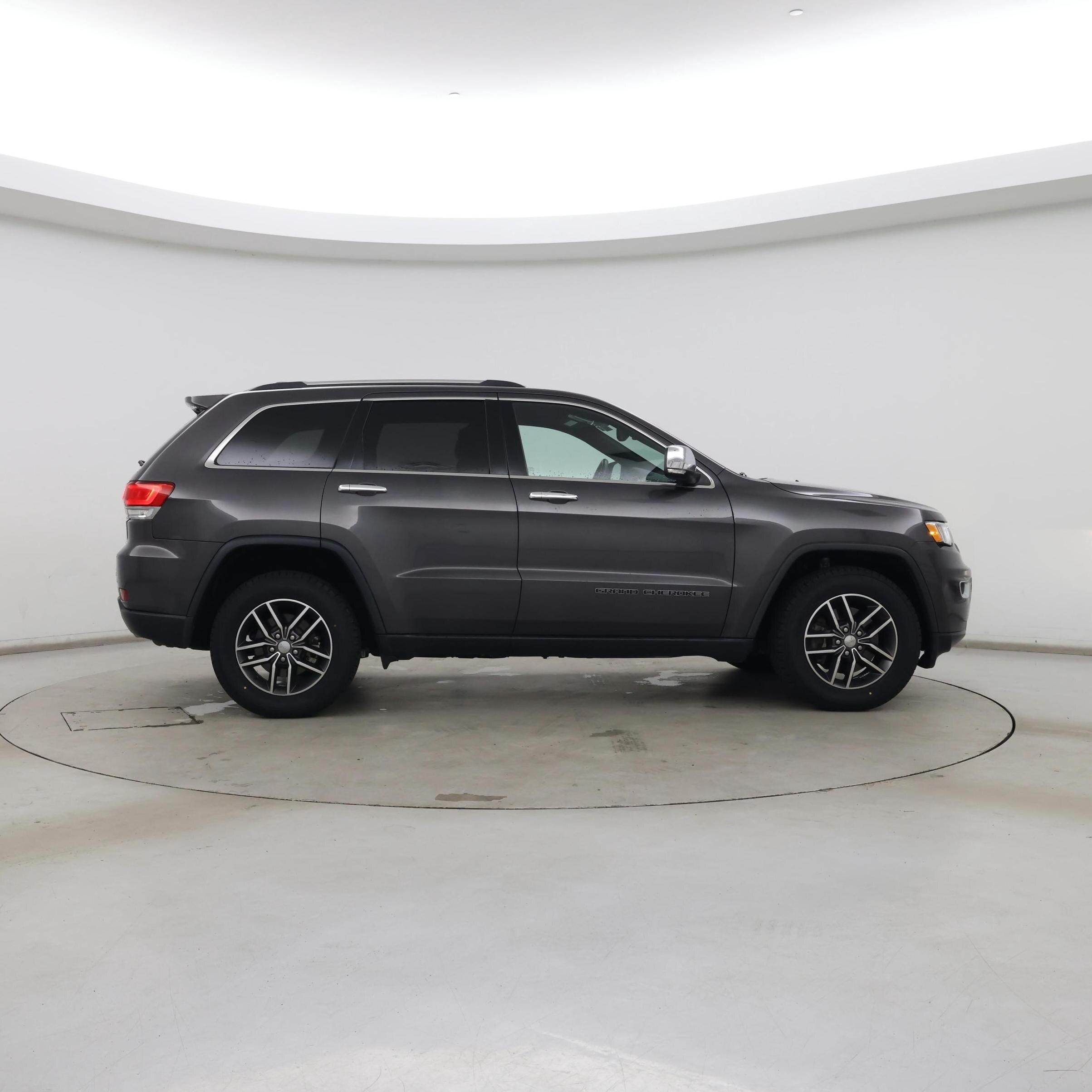 Thumbnail: 2017 Jeep Grand Cherokee - 7