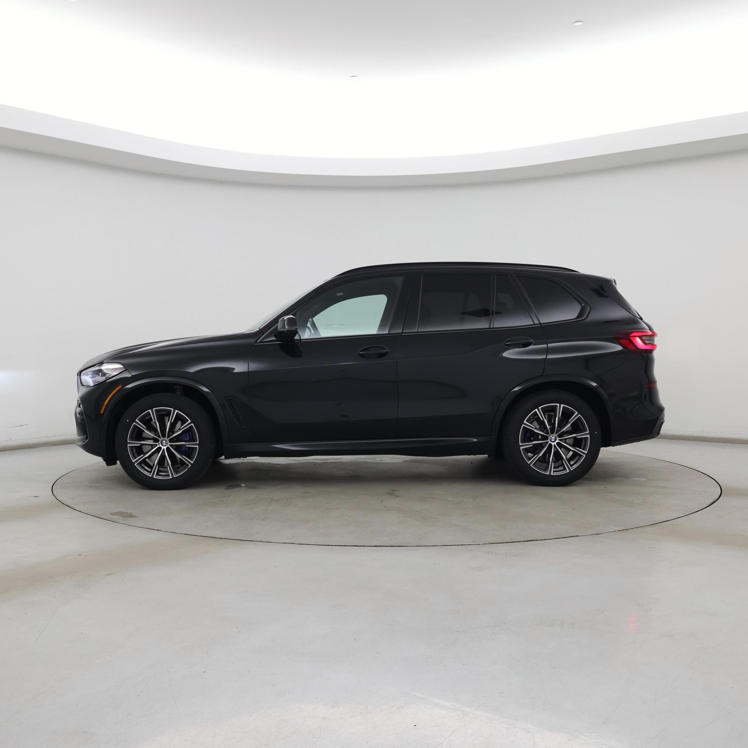 Thumbnail: 2021 BMW X5 - 3
