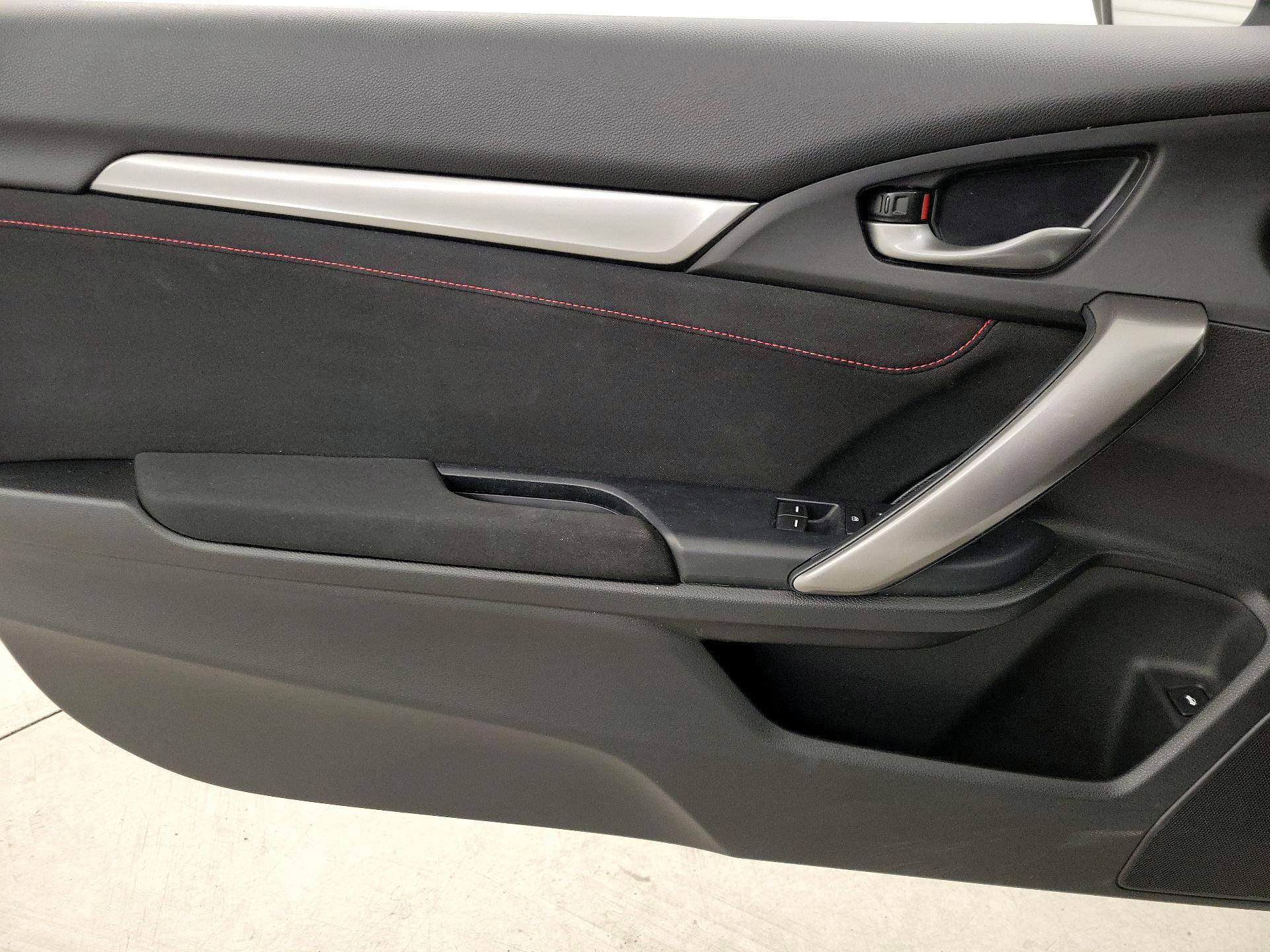 Thumbnail: 2017 Honda Civic - 12