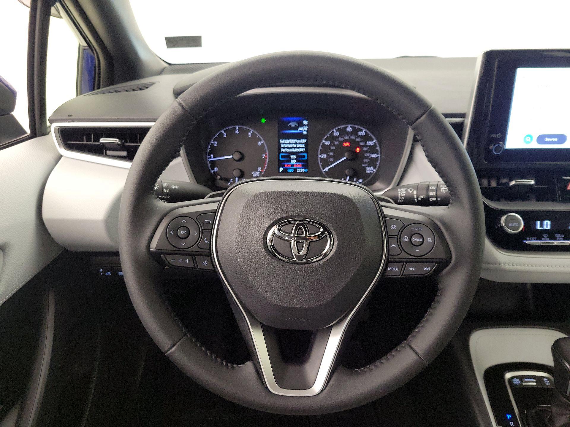 Thumbnail: 2025 Toyota Corolla - 10