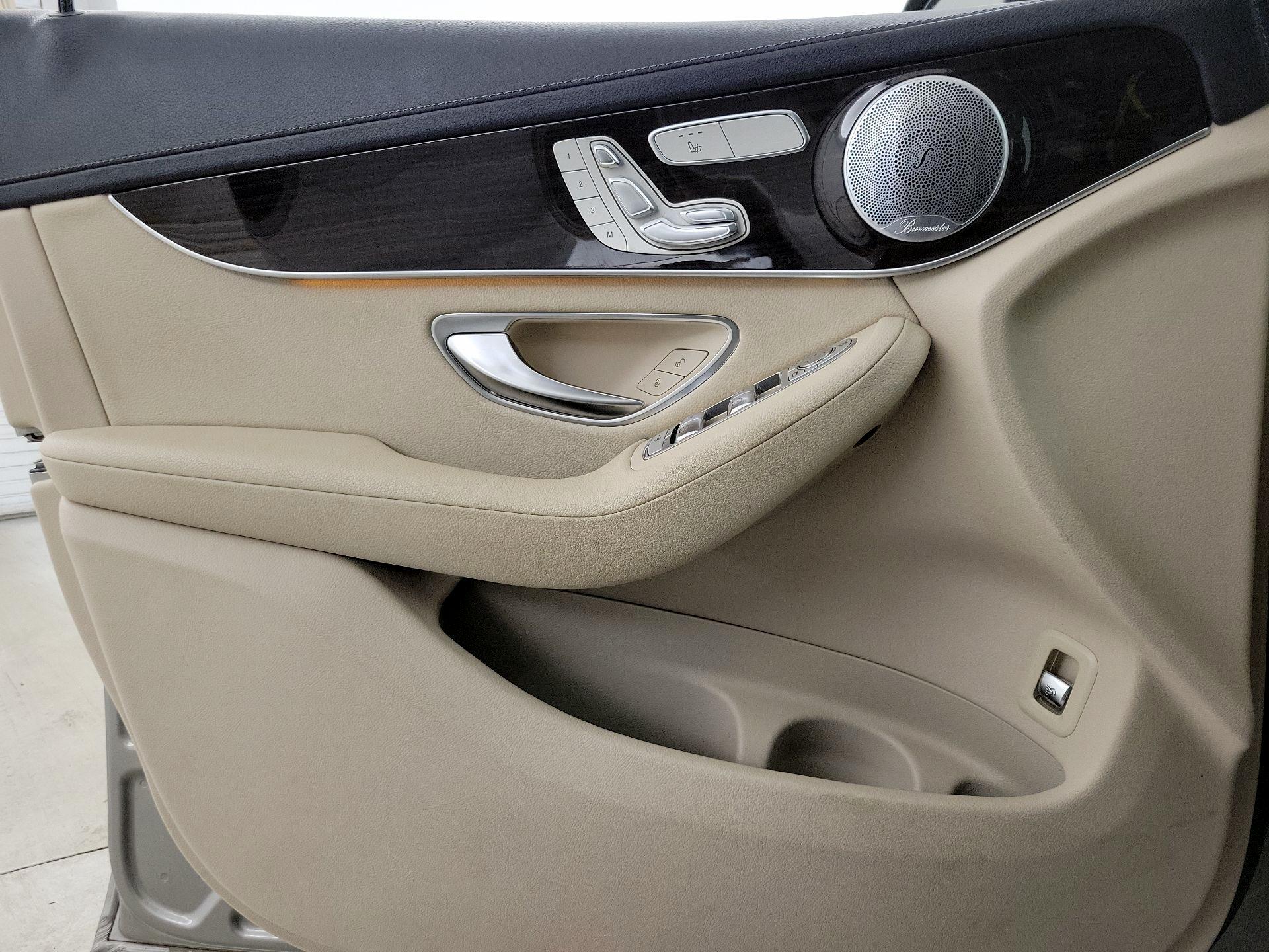 Thumbnail: 2019 Mercedes-Benz GLC - 12