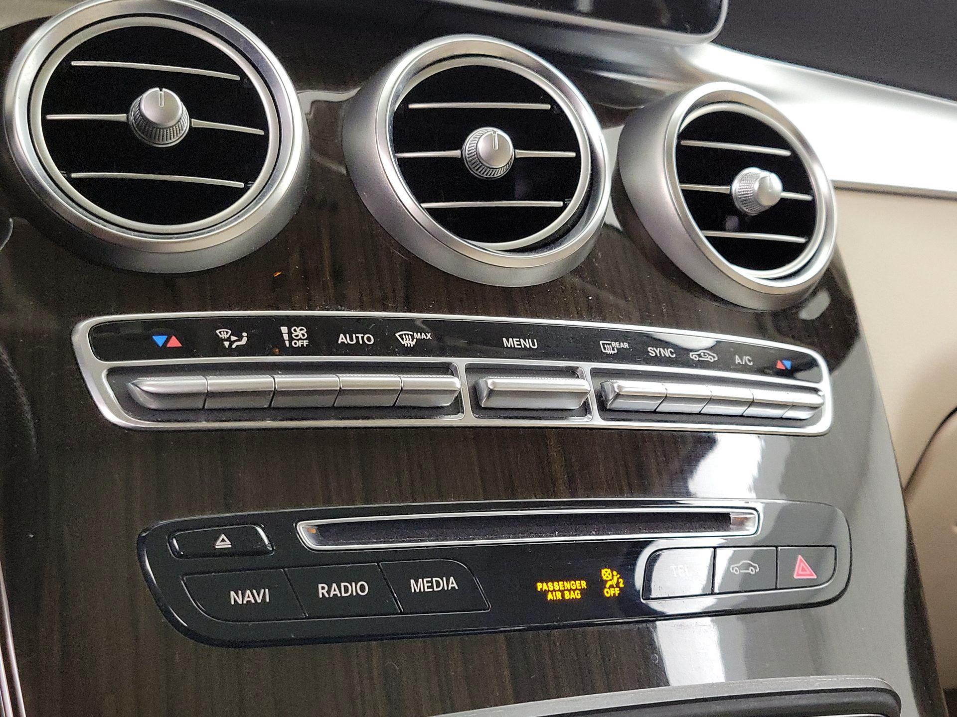Thumbnail: 2019 Mercedes-Benz GLC - 16