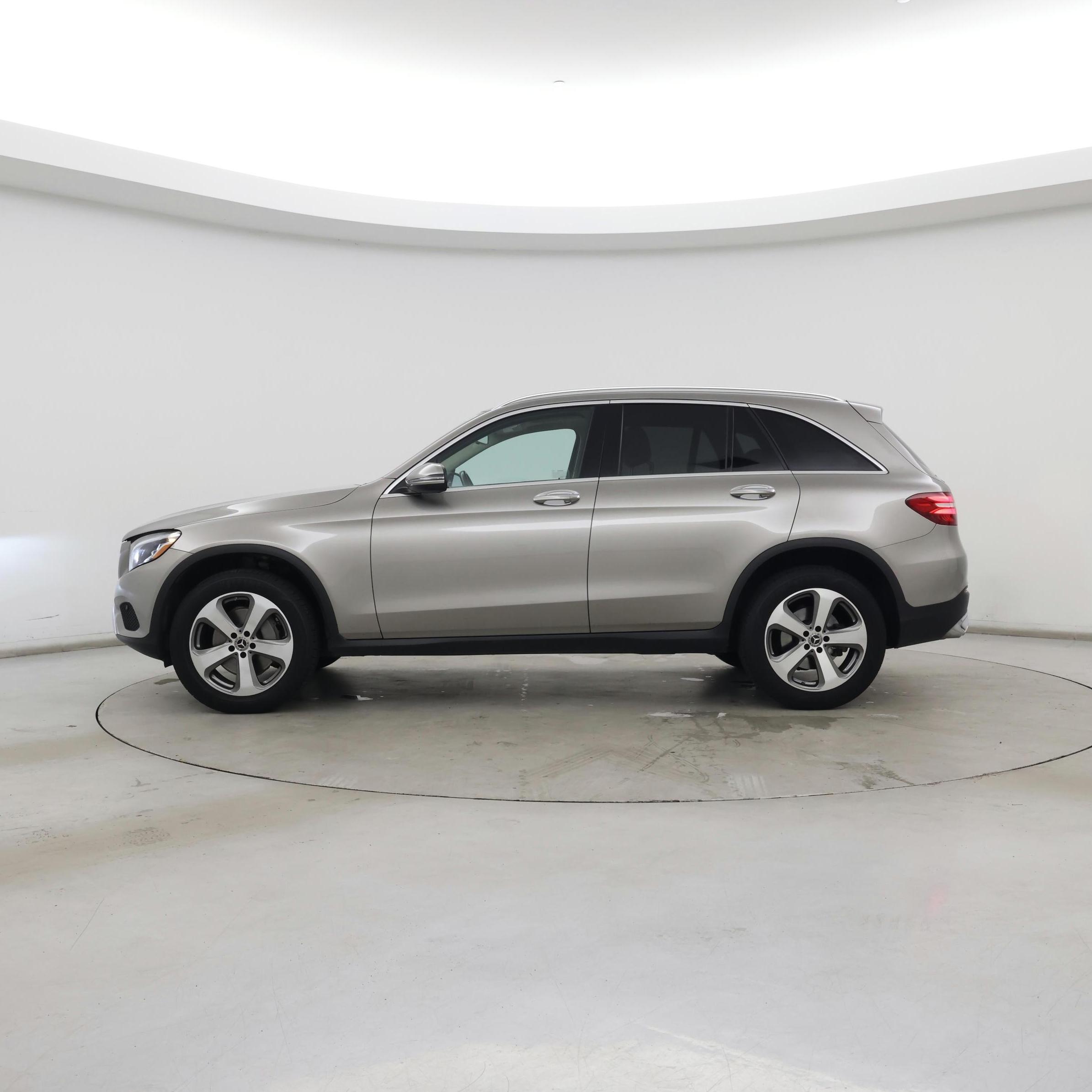 Thumbnail: 2019 Mercedes-Benz GLC - 3