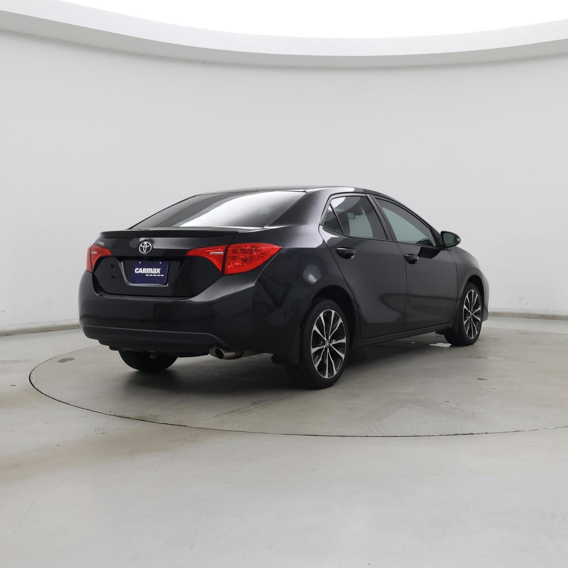 Thumbnail: 2017 Toyota Corolla - 8
