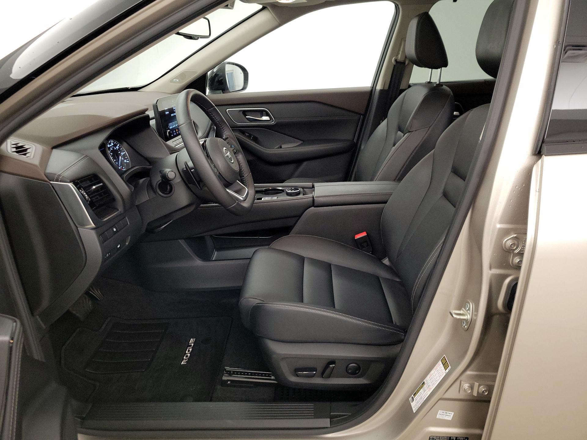 Thumbnail: 2021 Nissan Rogue - 11