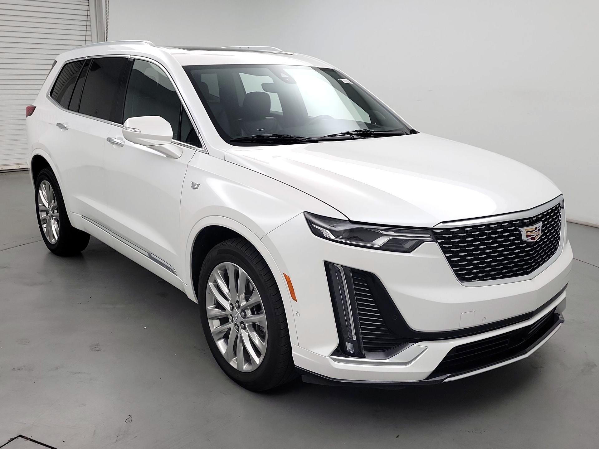 Thumbnail: 2022 Cadillac XT6 - 1