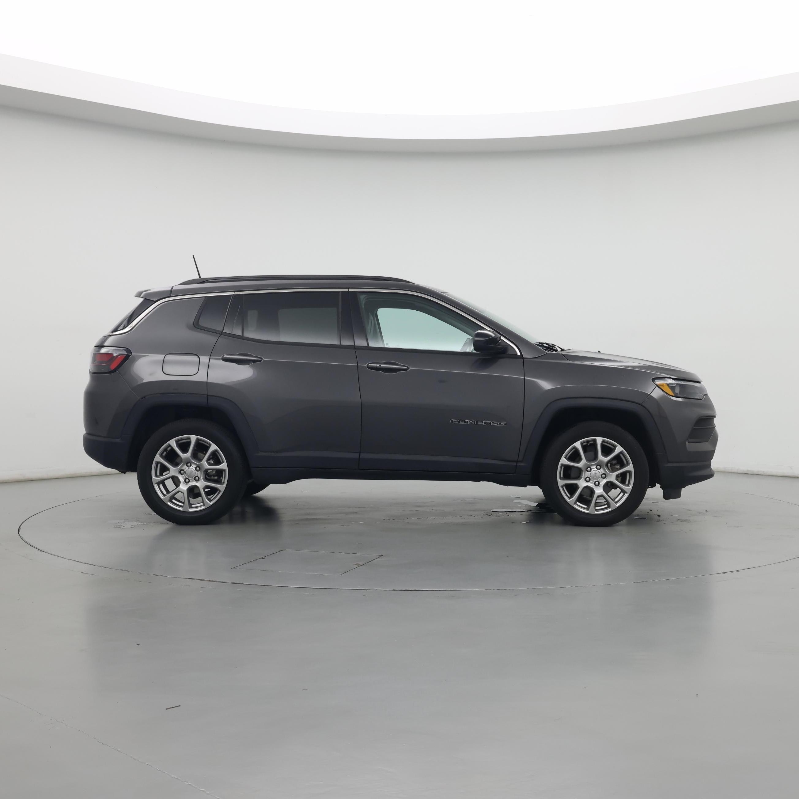 Thumbnail: 2022 Jeep Compass - 7