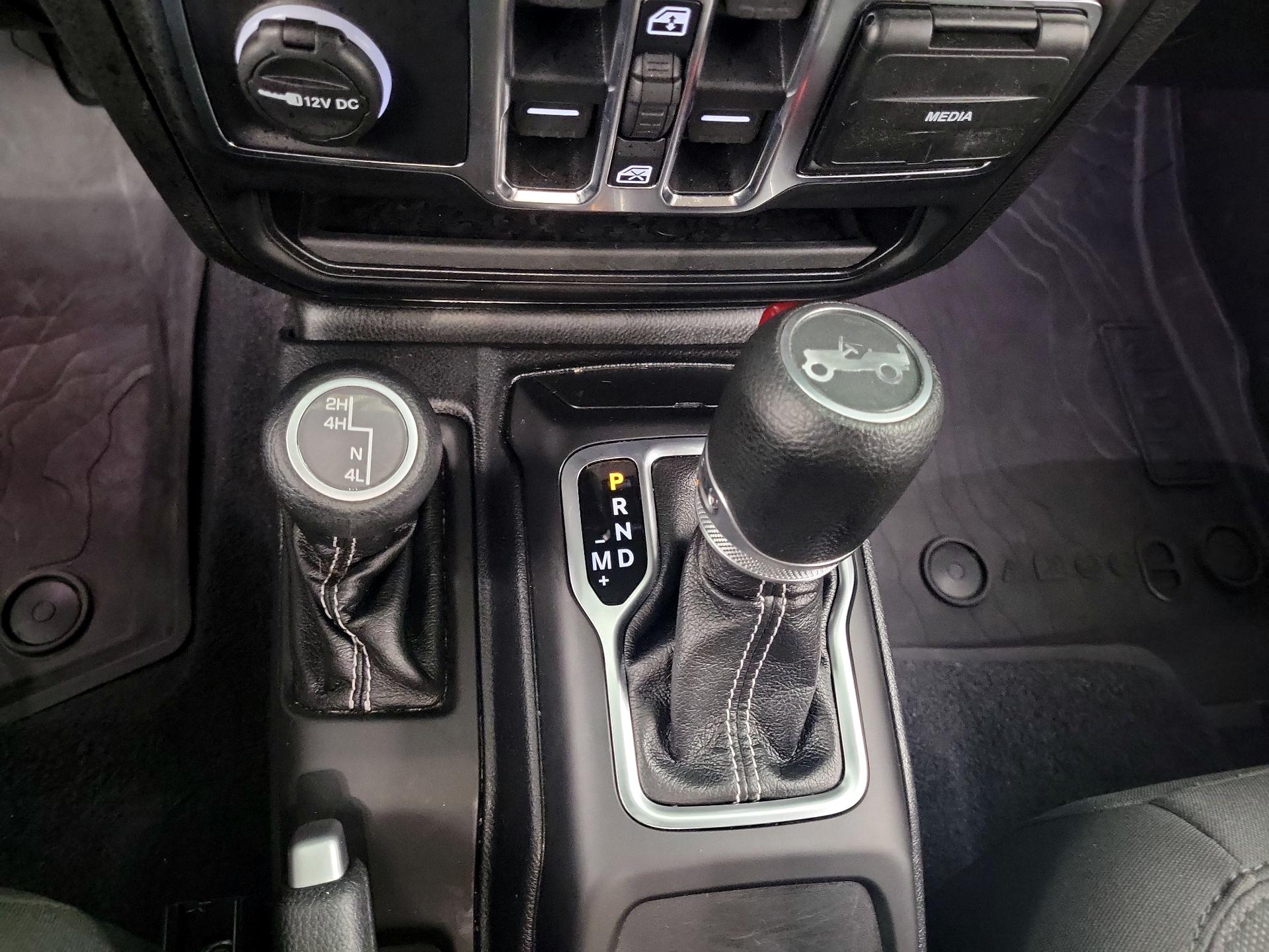 Thumbnail: 2020 Jeep Wrangler - 18