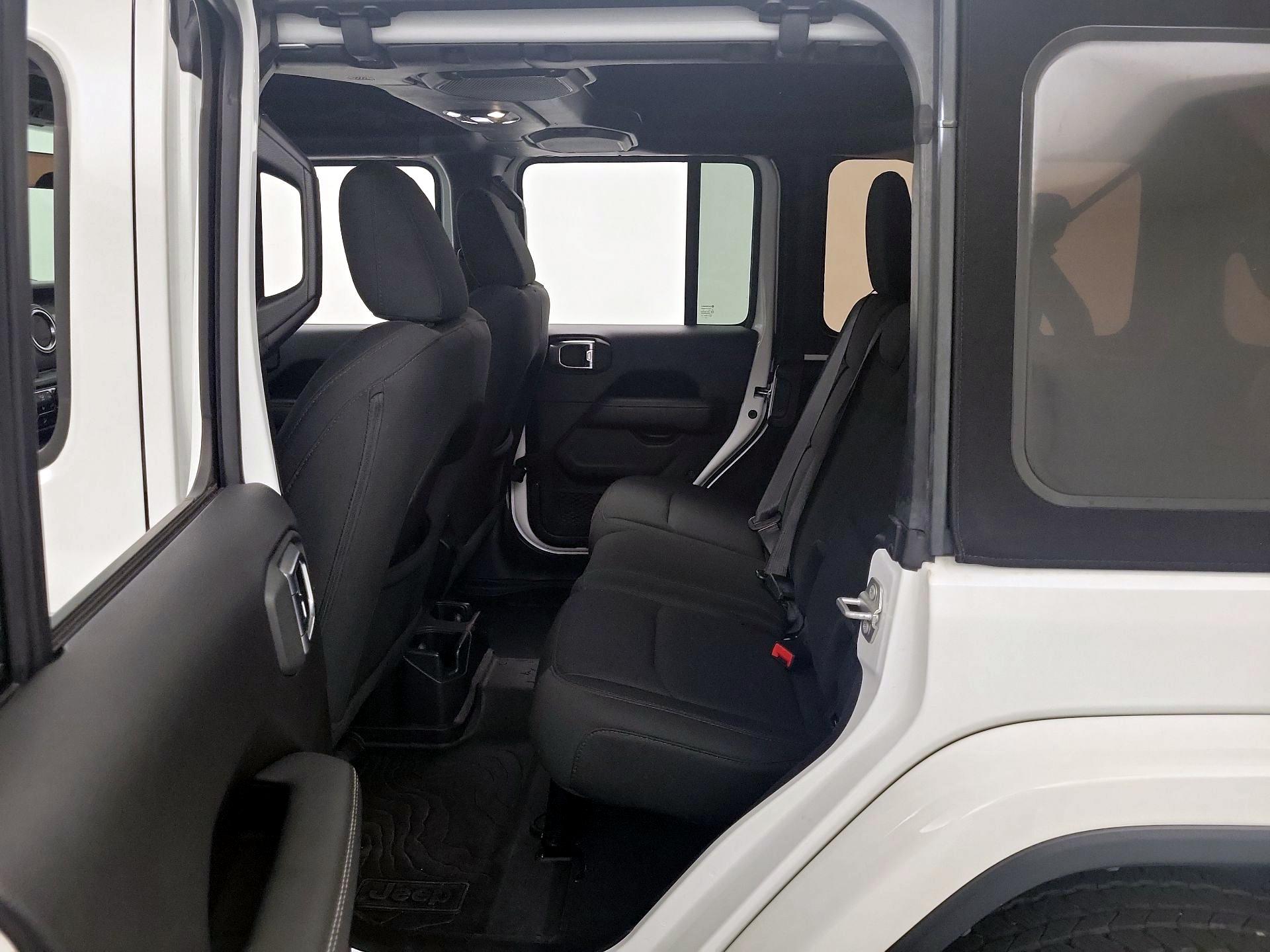 Thumbnail: 2020 Jeep Wrangler - 20