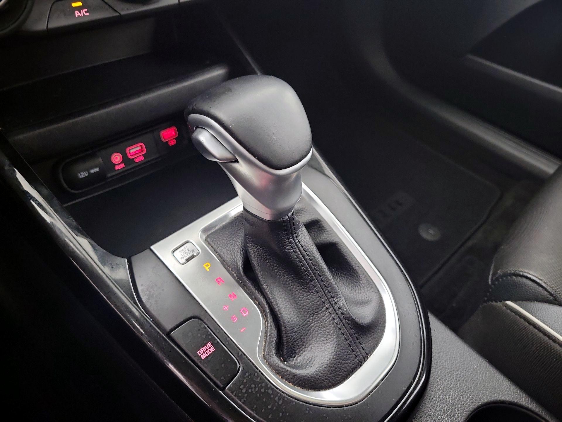 Thumbnail: 2021 Kia Forte - 17