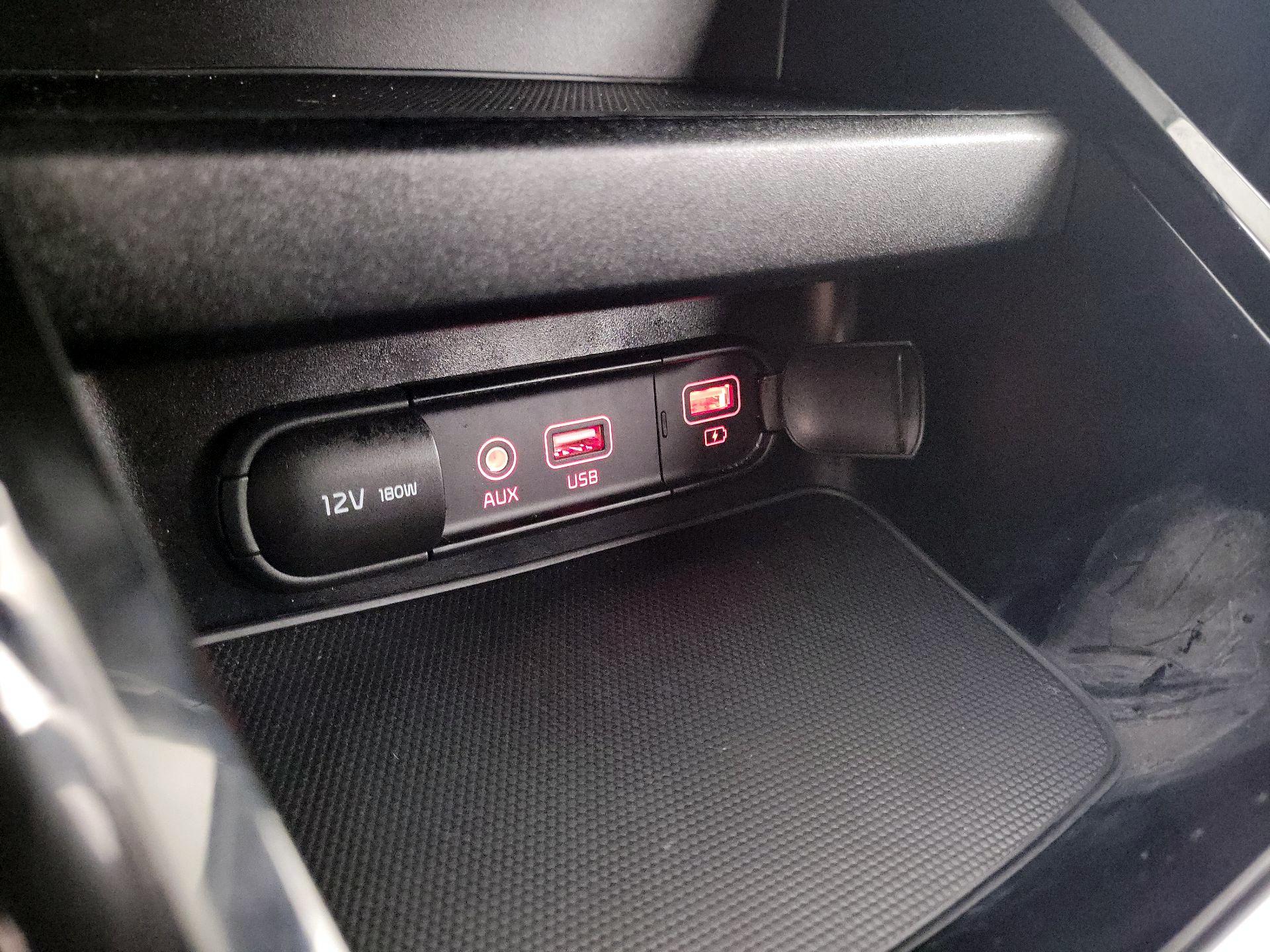 Thumbnail: 2021 Kia Forte - 18