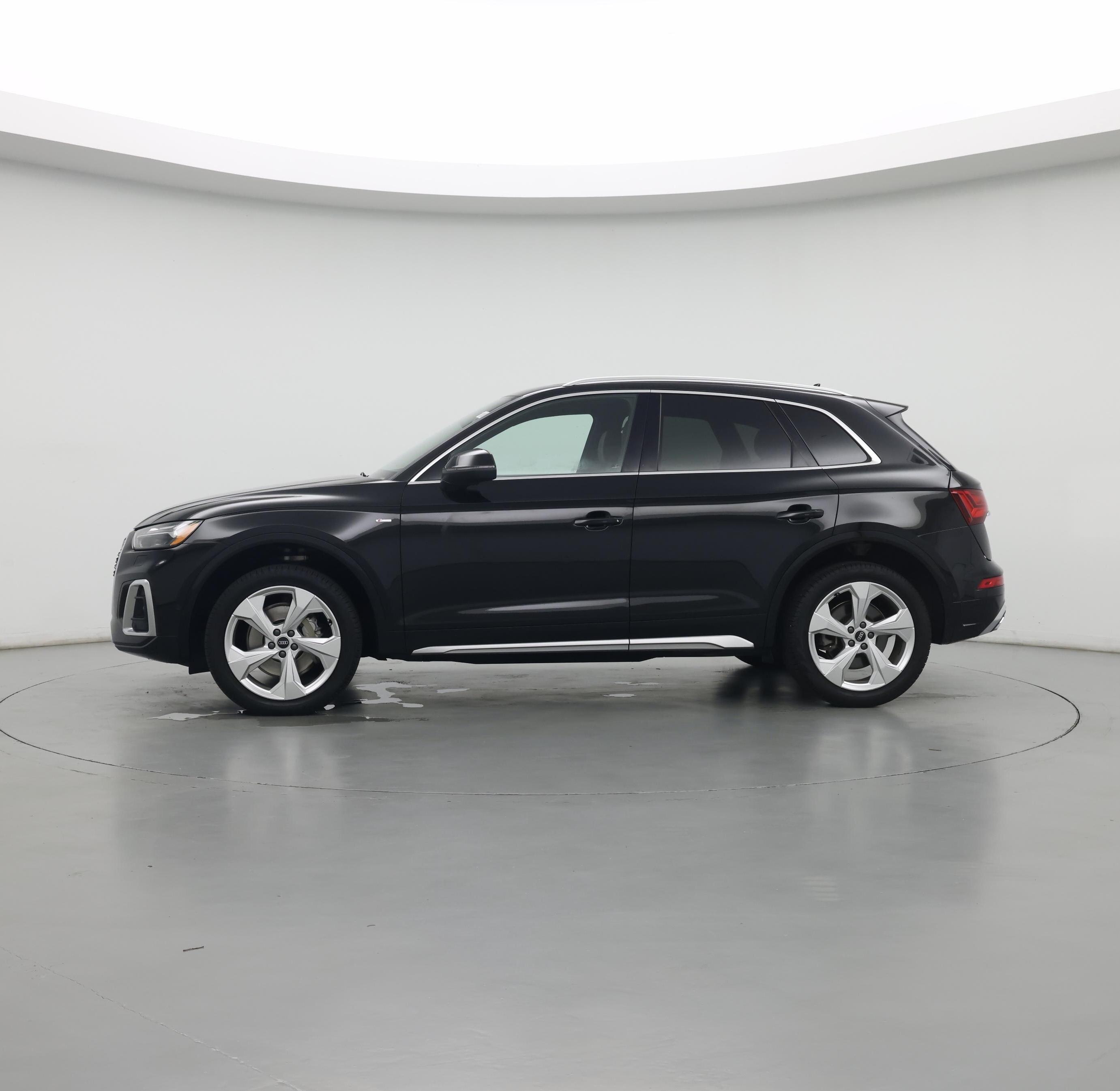 Thumbnail: 2022 Audi Q5 - 3