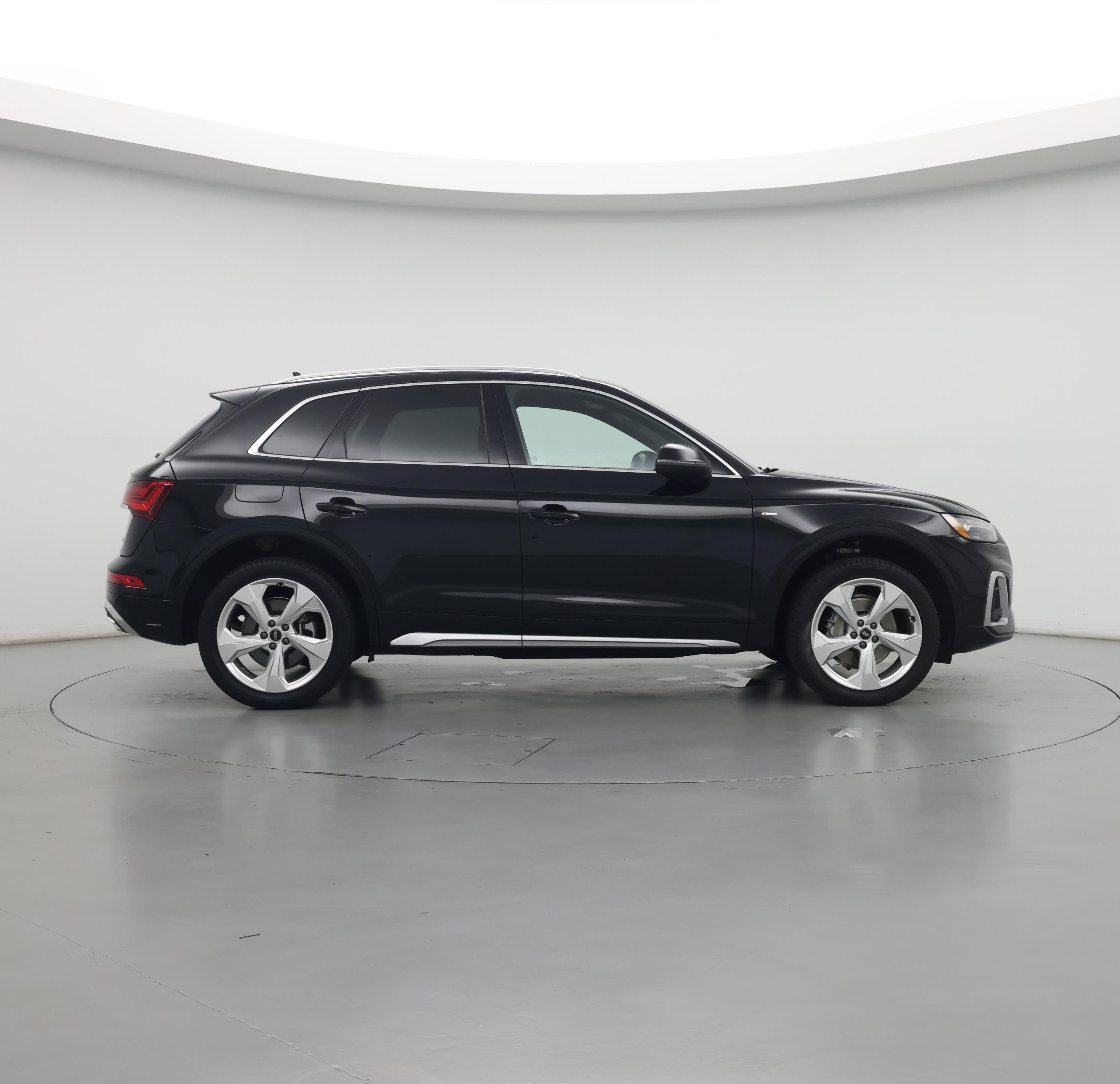Thumbnail: 2022 Audi Q5 - 7