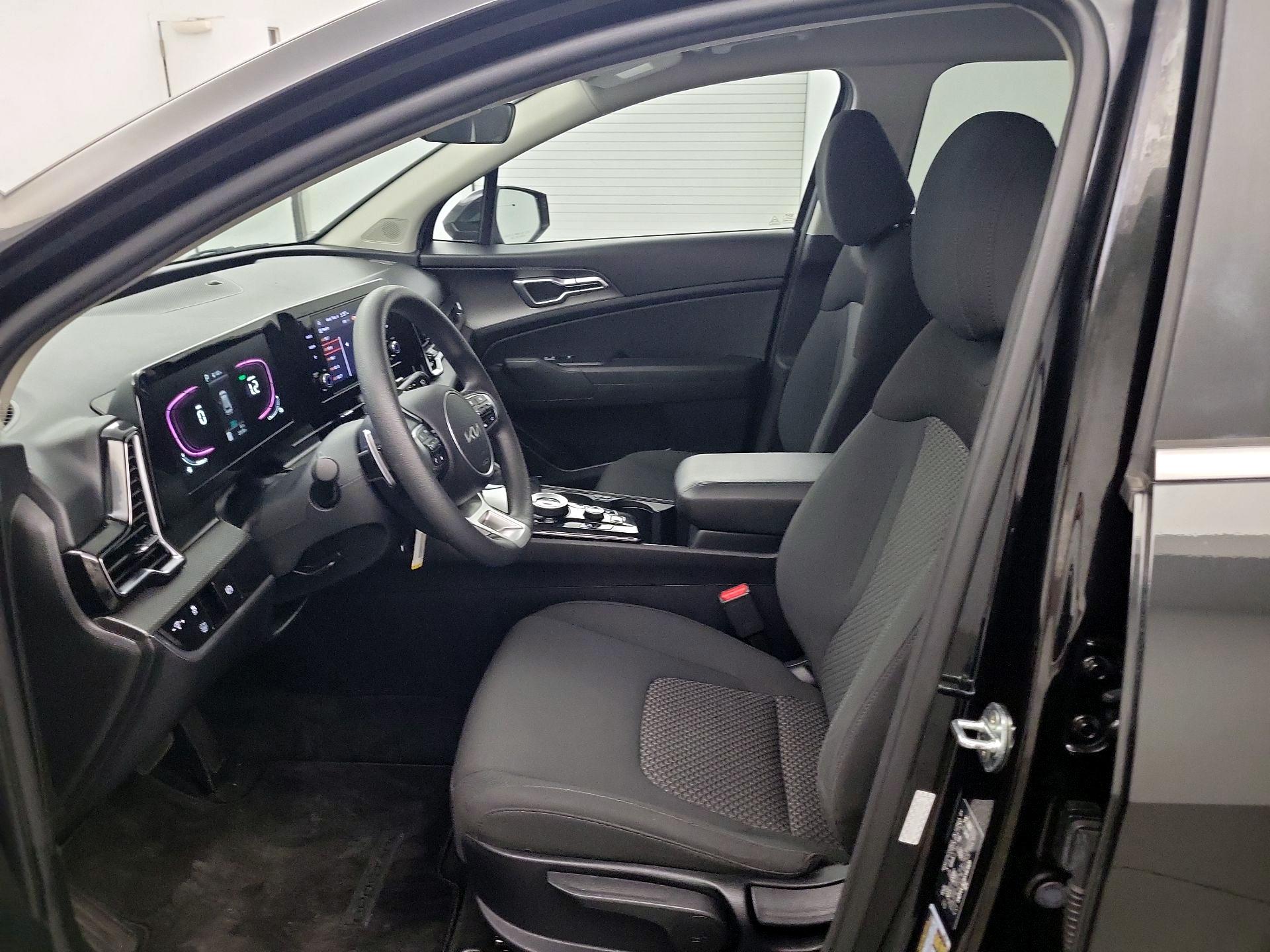 Thumbnail: 2023 Kia Sportage - 9