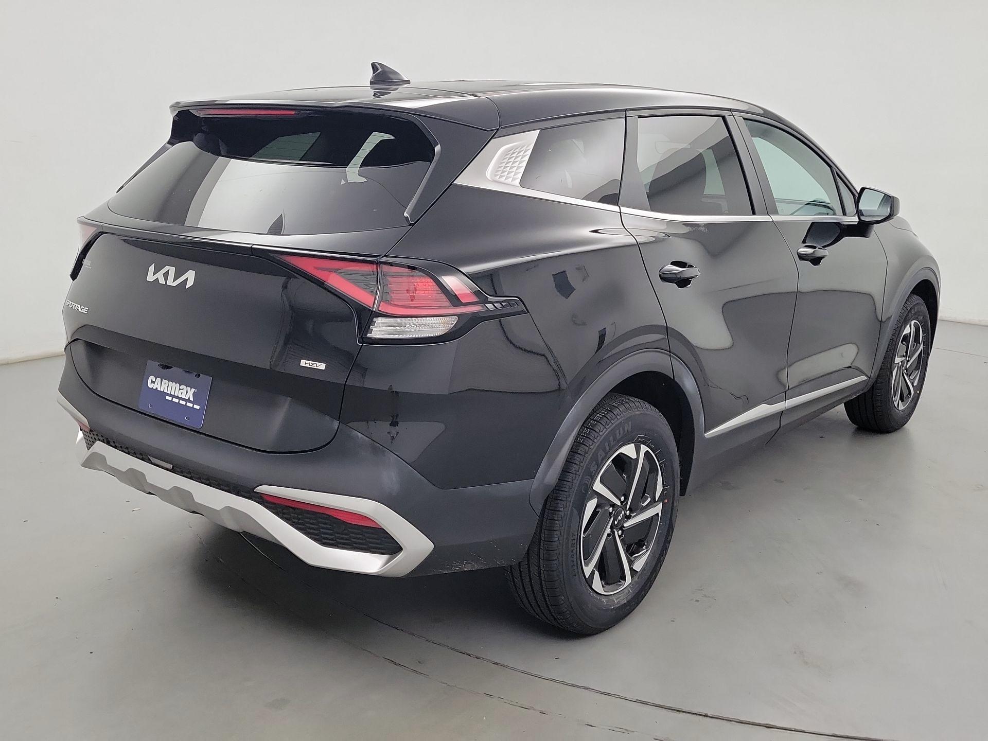 Thumbnail: 2023 Kia Sportage - 5