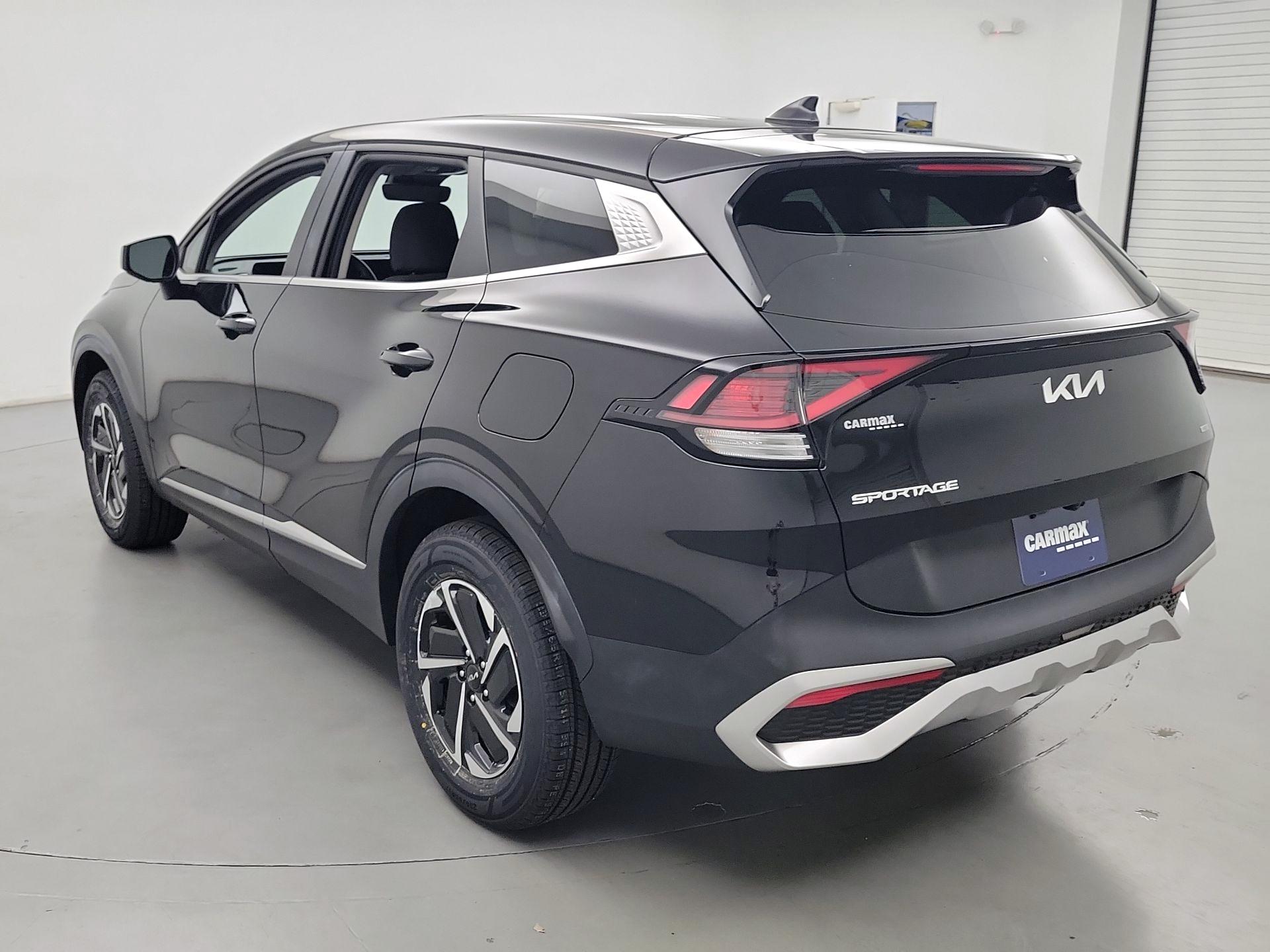 Thumbnail: 2023 Kia Sportage - 7