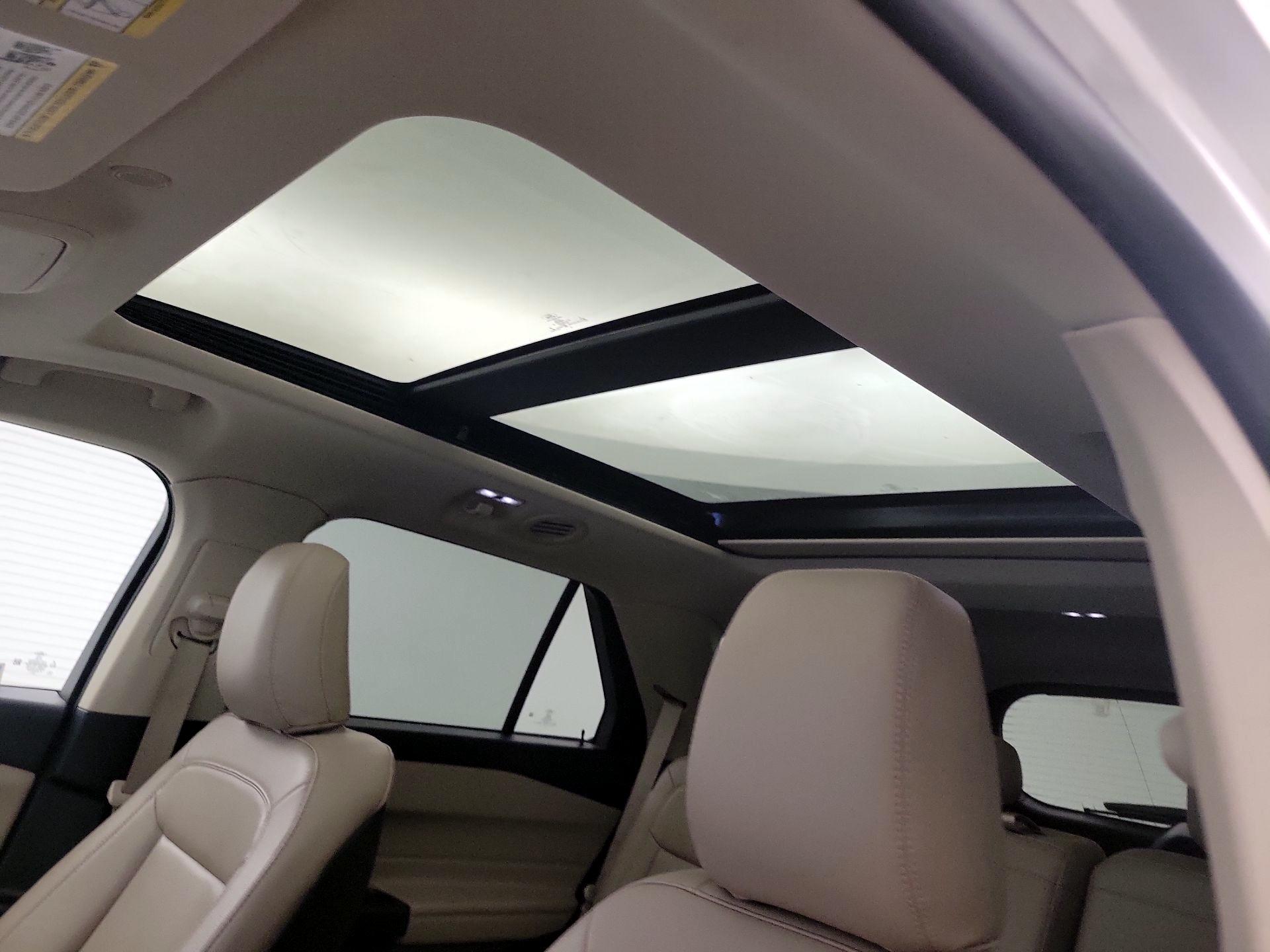 Thumbnail: 2020 Ford Explorer - 20