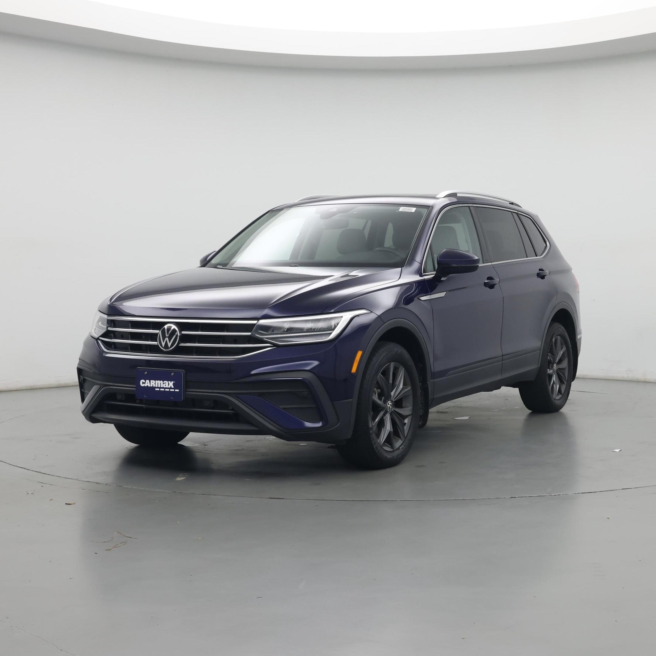 Thumbnail: 2022 Volkswagen Tiguan - 4