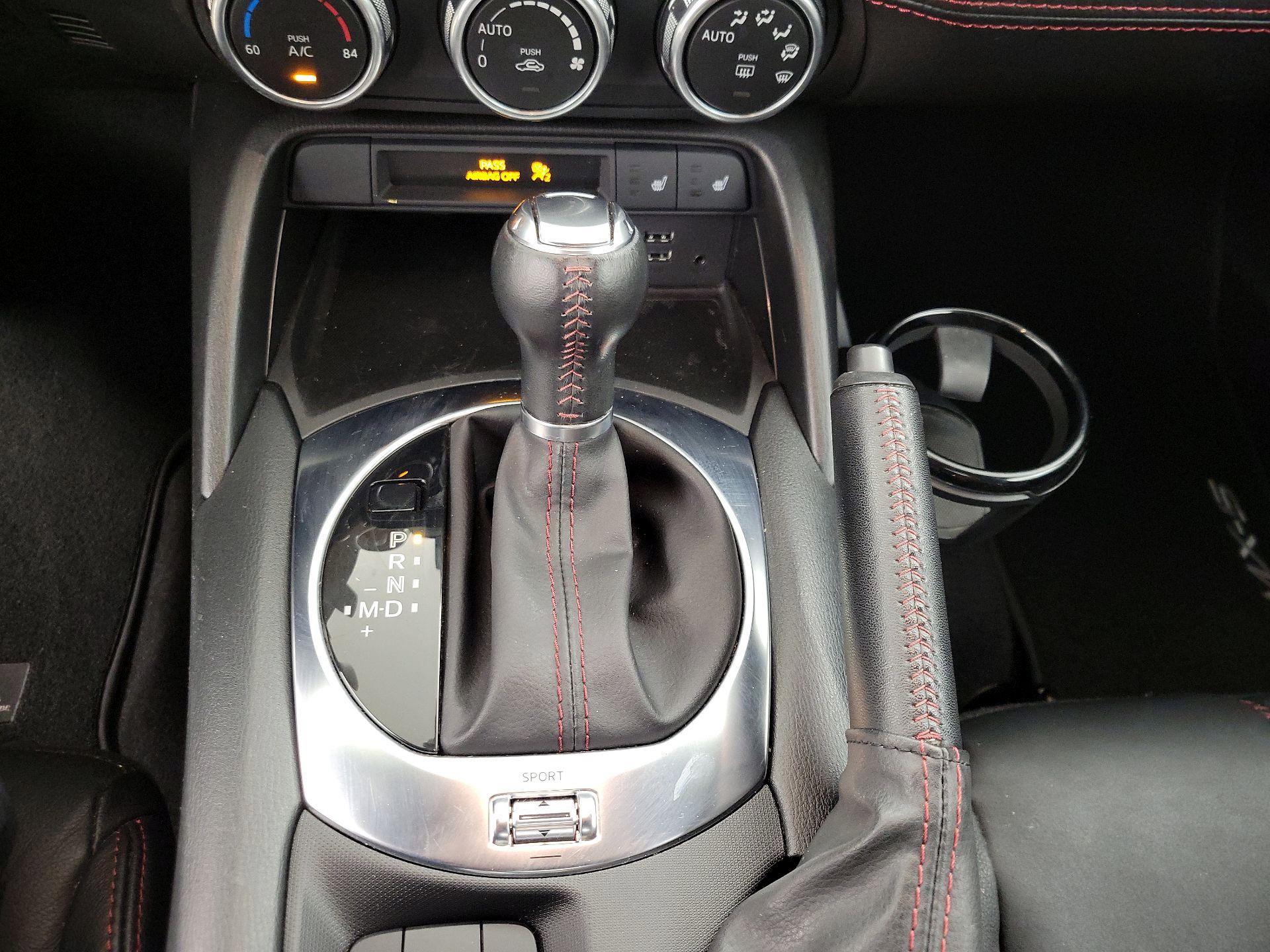 Thumbnail: 2016 Mazda MX-5 Miata - 17