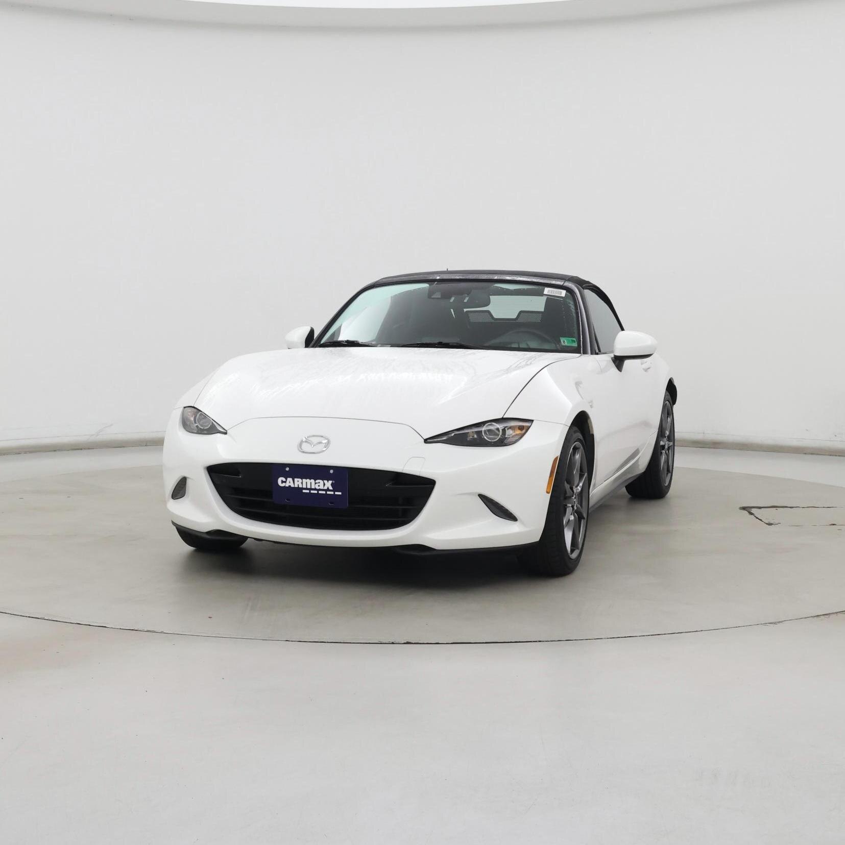 Thumbnail: 2016 Mazda MX-5 Miata - 4