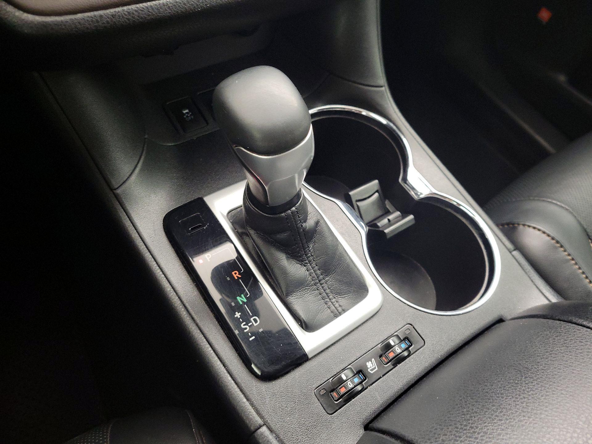 Thumbnail: 2015 Toyota Highlander - 18