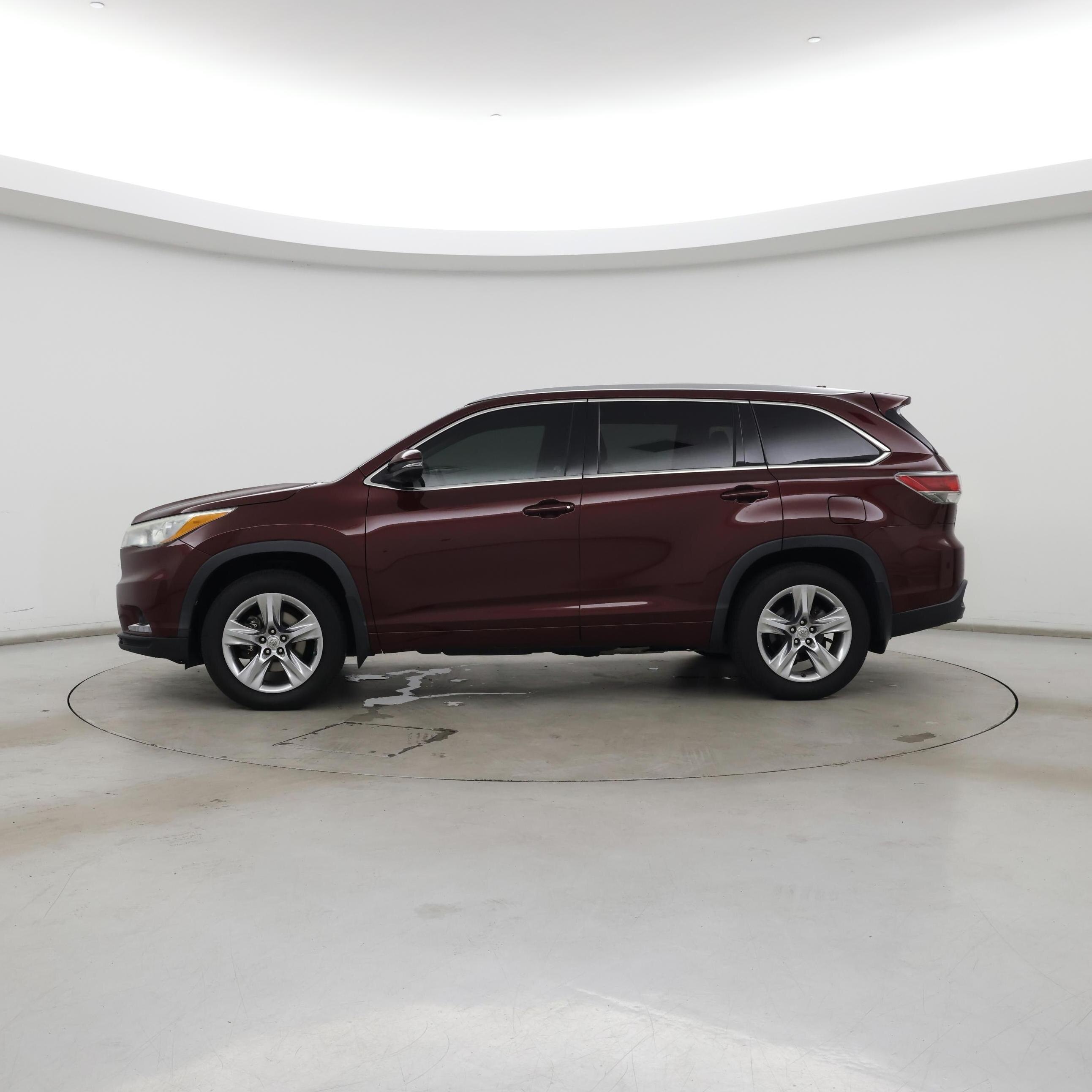 Thumbnail: 2015 Toyota Highlander - 3