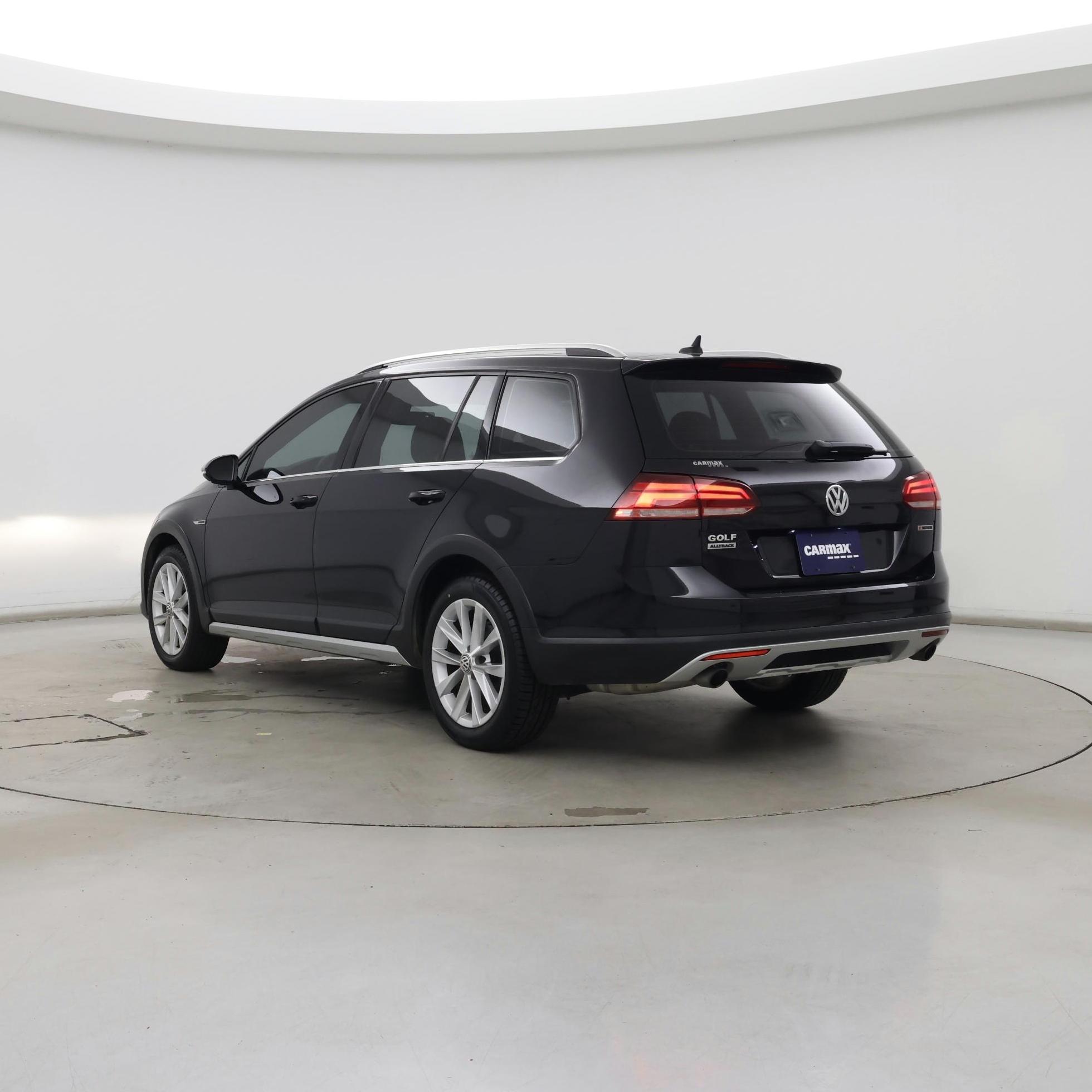 Thumbnail: 2019 Volkswagen Golf - 2