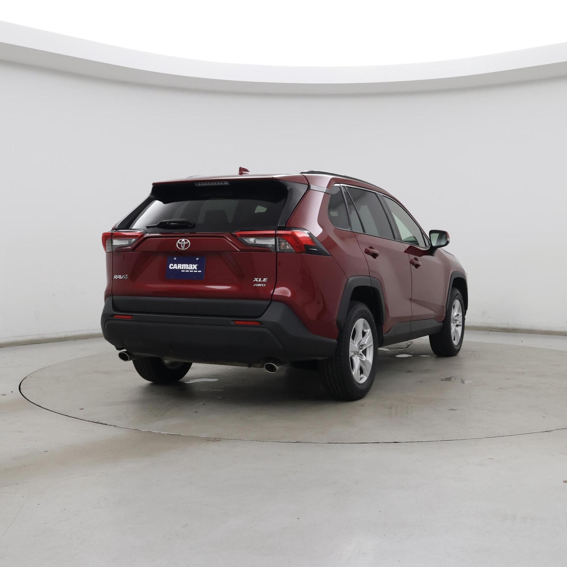 Thumbnail: 2019 Toyota RAV4 - 8