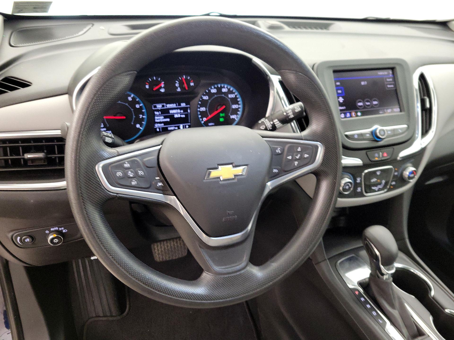 Thumbnail: 2022 Chevrolet Equinox - 10