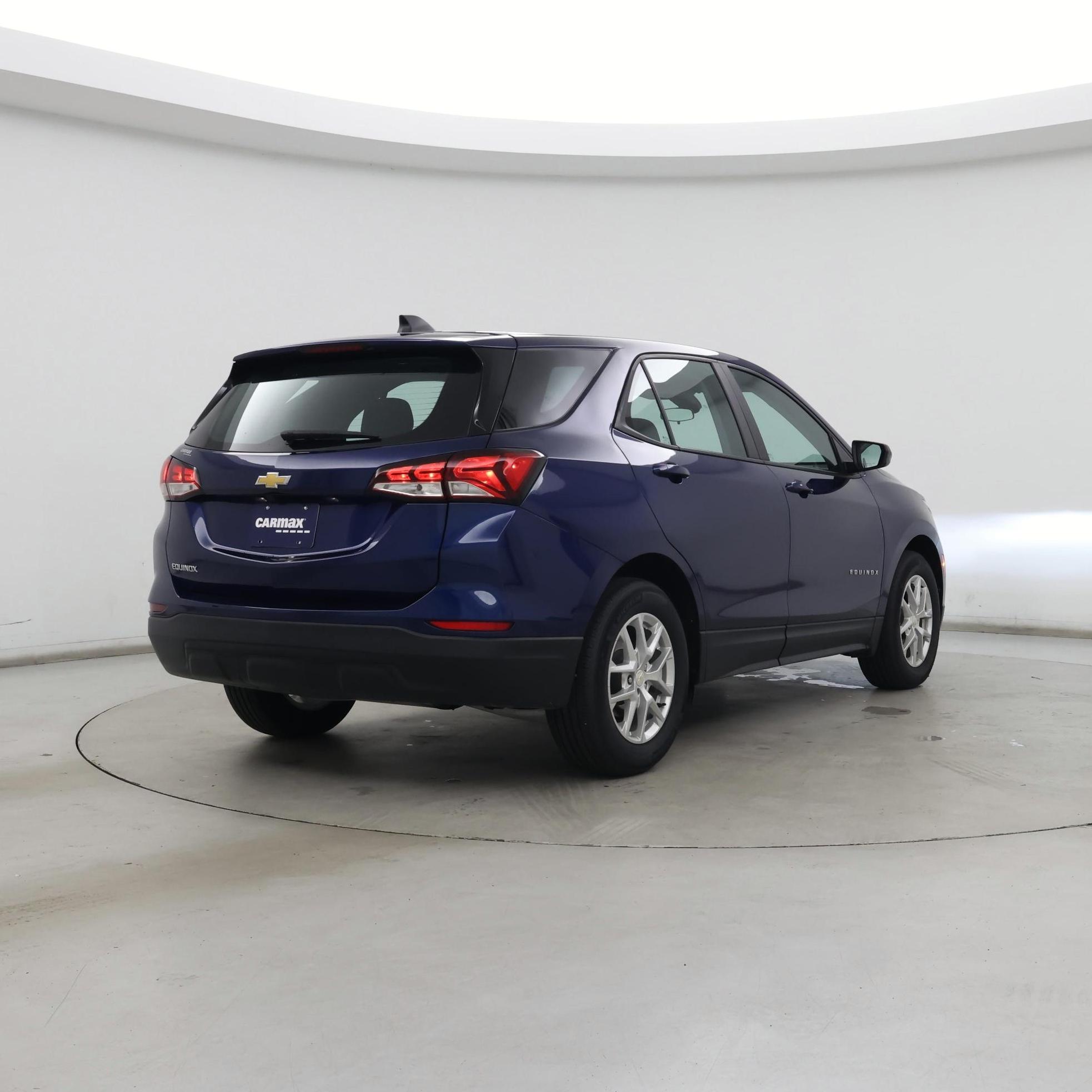 Thumbnail: 2022 Chevrolet Equinox - 8