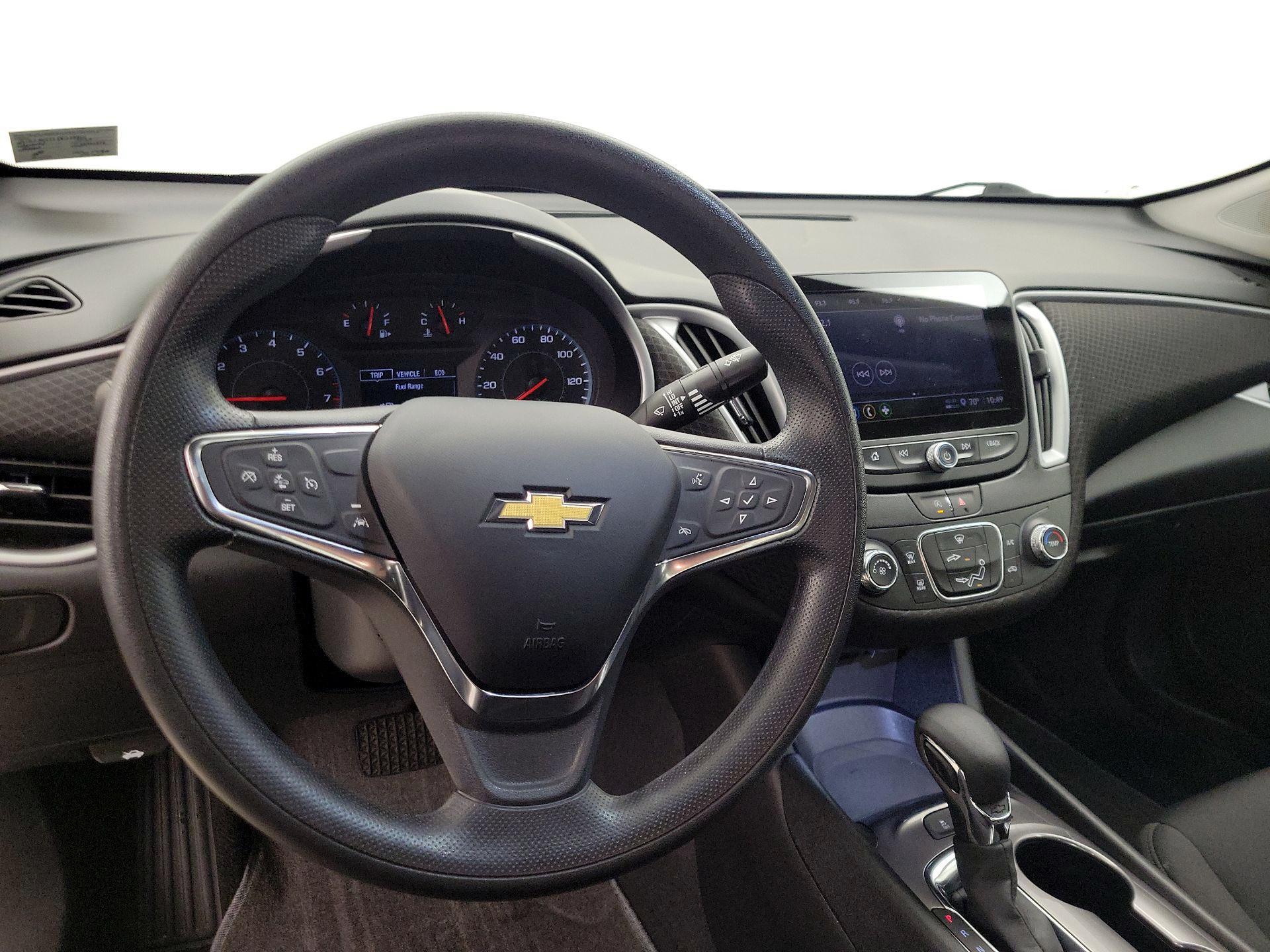 Thumbnail: 2023 Chevrolet Malibu - 10