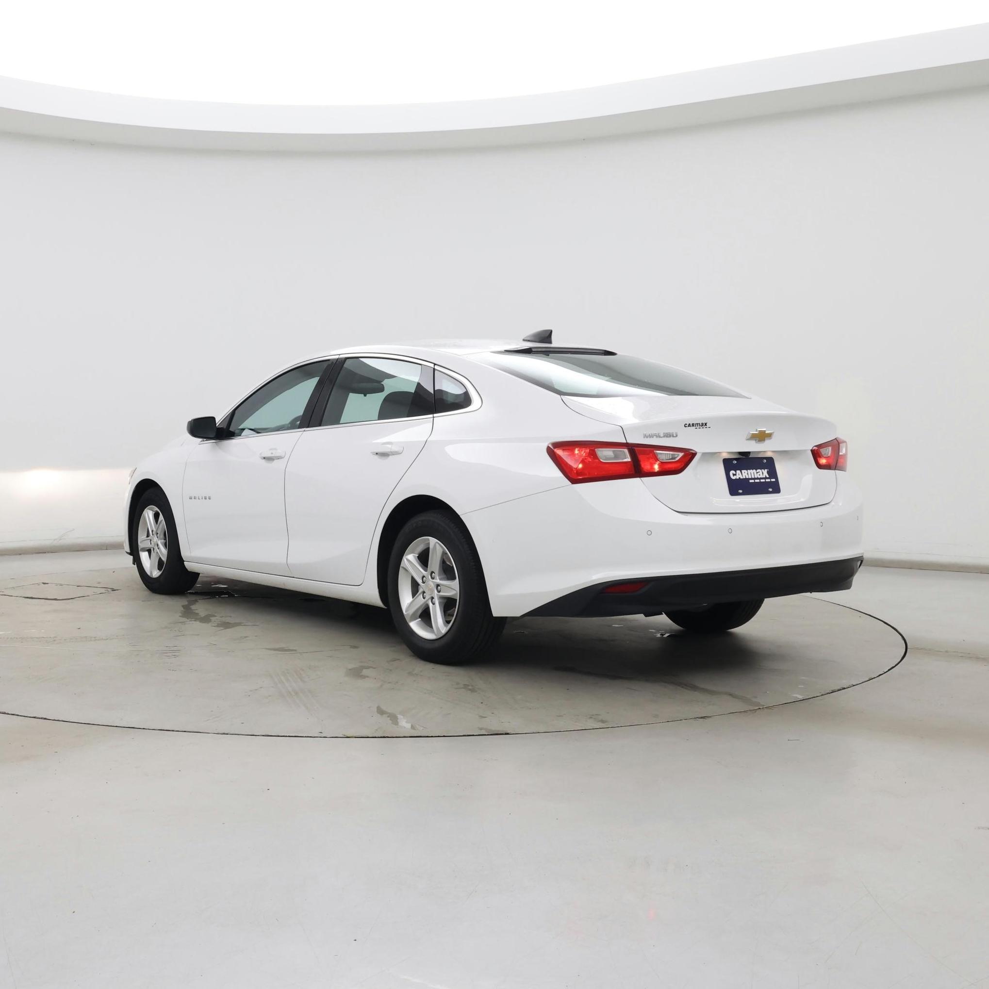 Thumbnail: 2023 Chevrolet Malibu - 2