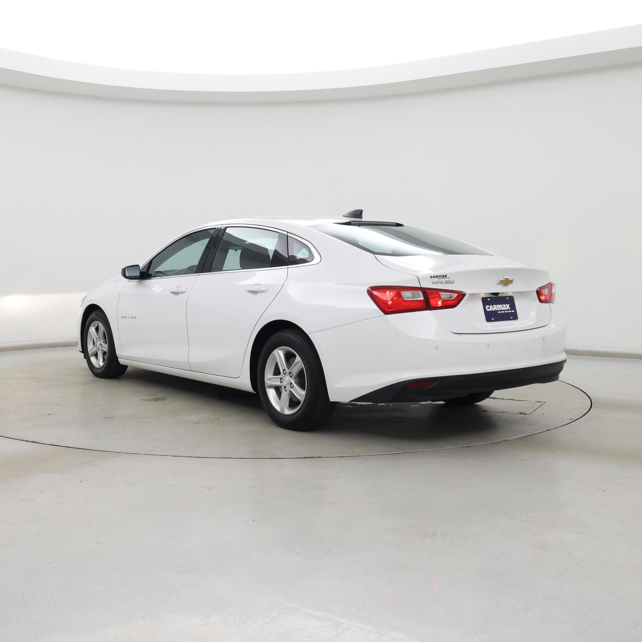 Thumbnail: 2023 Chevrolet Malibu - 2