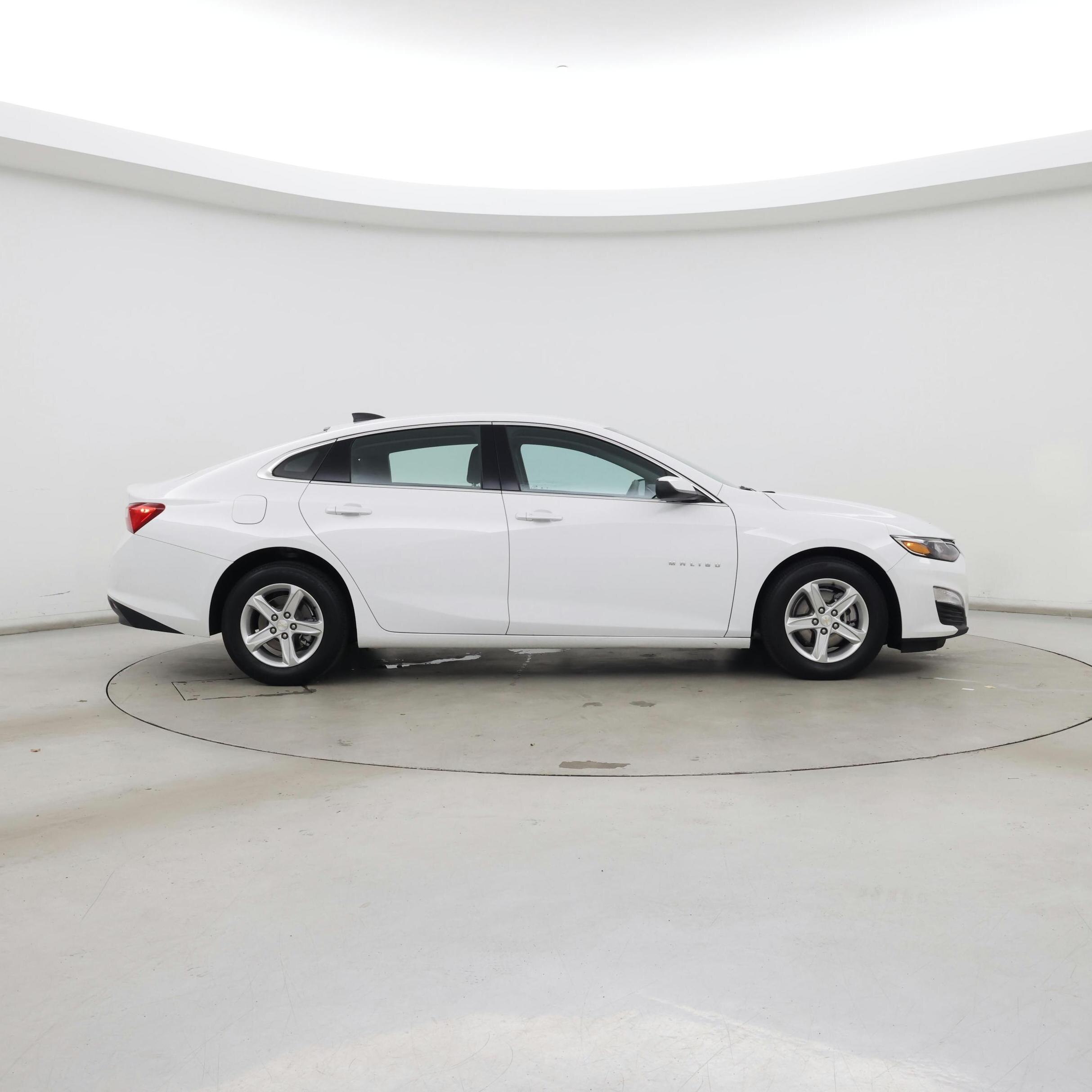 Thumbnail: 2023 Chevrolet Malibu - 7