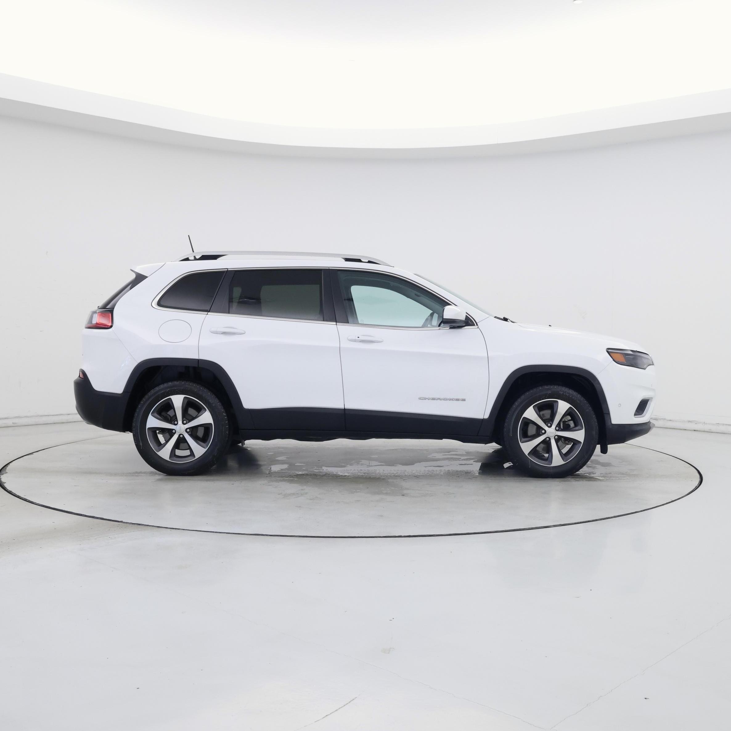 Thumbnail: 2021 Jeep Cherokee - 7
