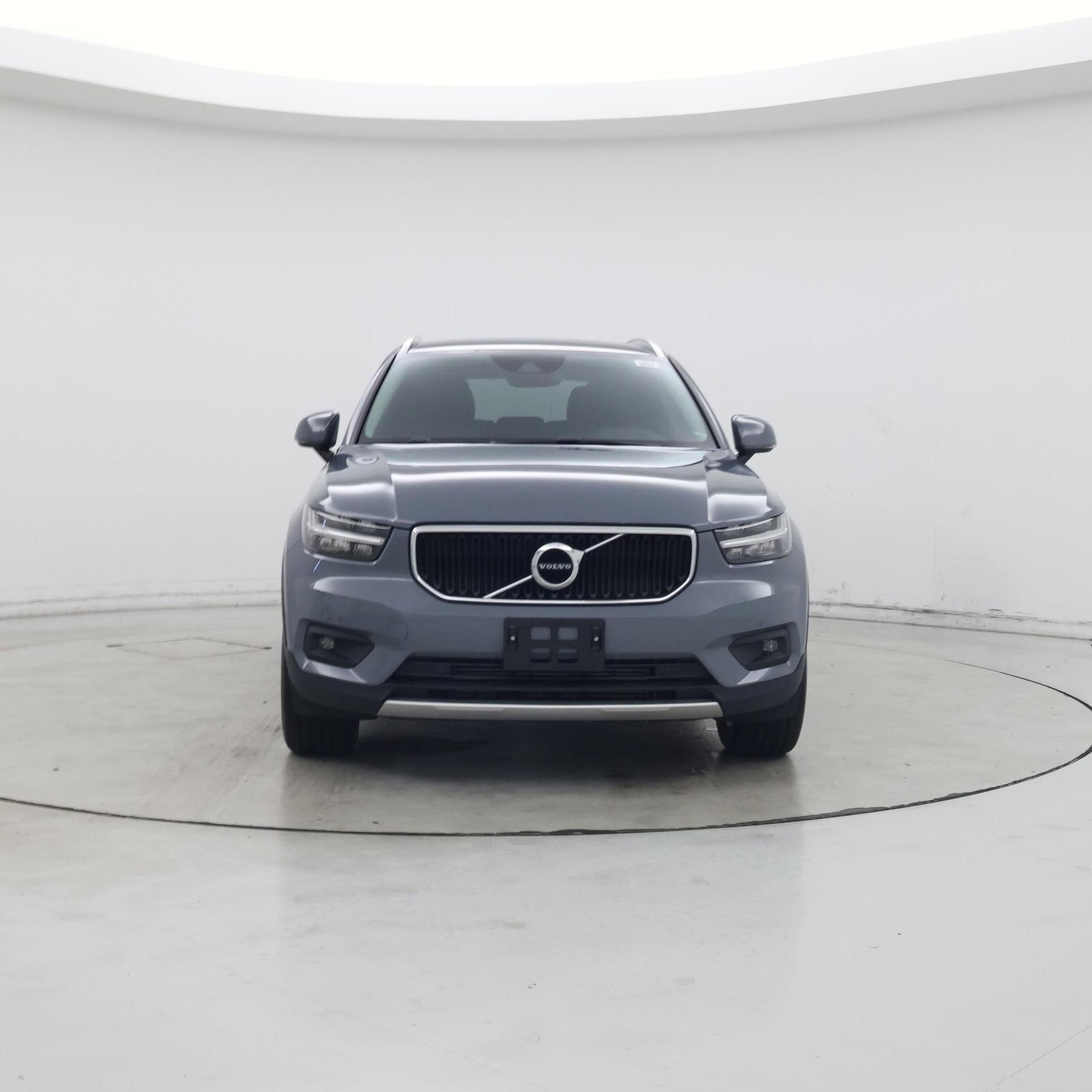 Thumbnail: 2022 Volvo XC40 - 5