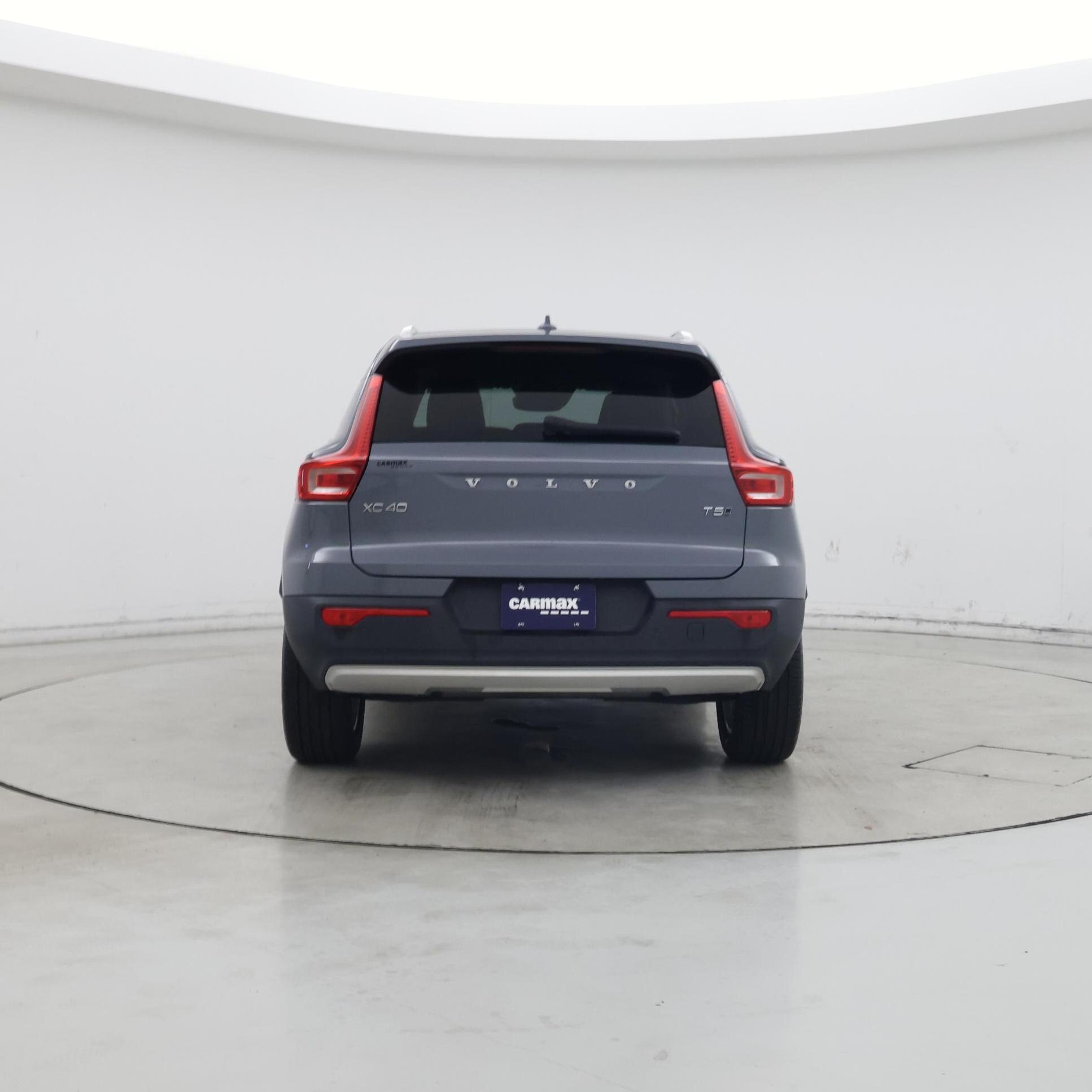 Thumbnail: 2022 Volvo XC40 - 6